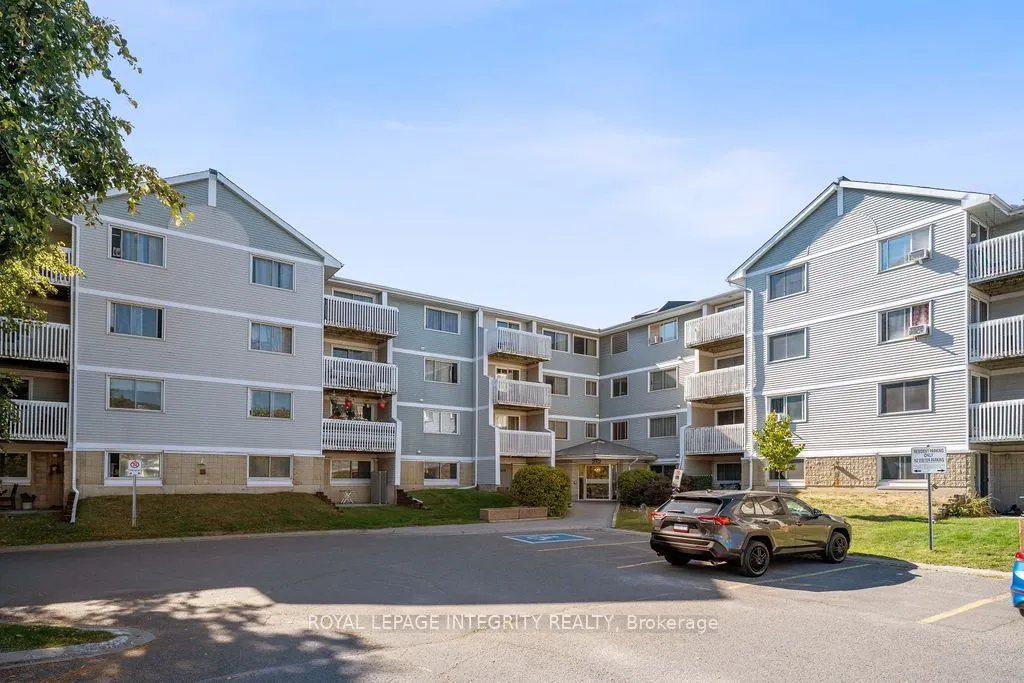 212 Viewmount Drive, #206