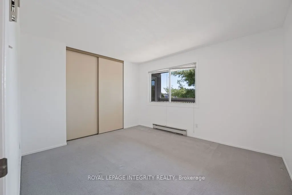 212 Viewmount Drive, #206