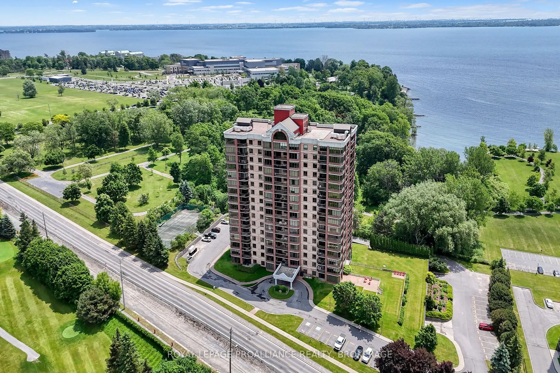 1000 King Street W, #1201