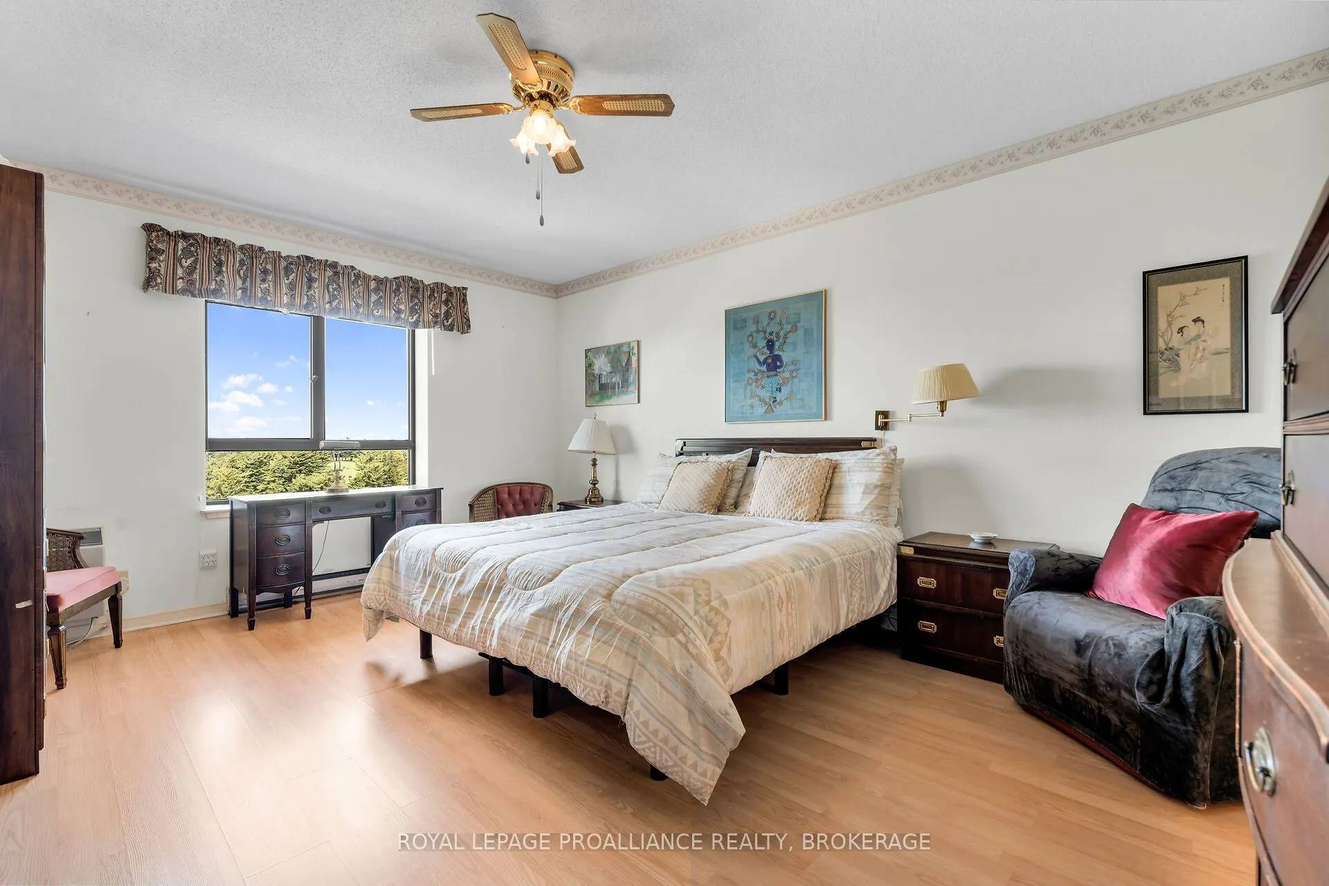 1000 King Street W, #1201