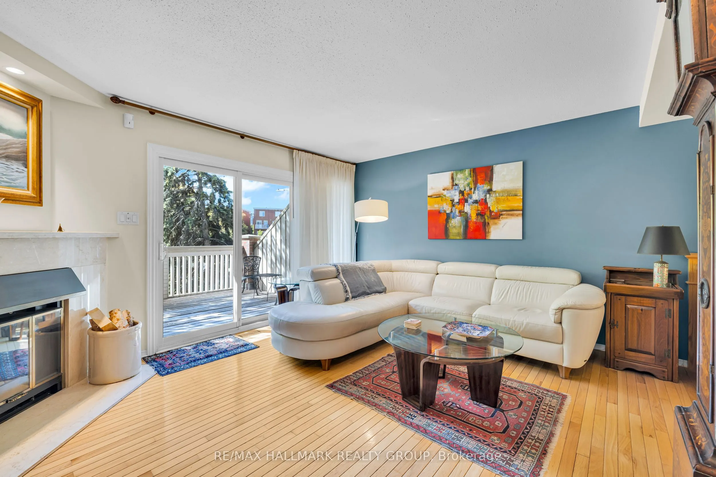60 Greenfield Avenue, #1