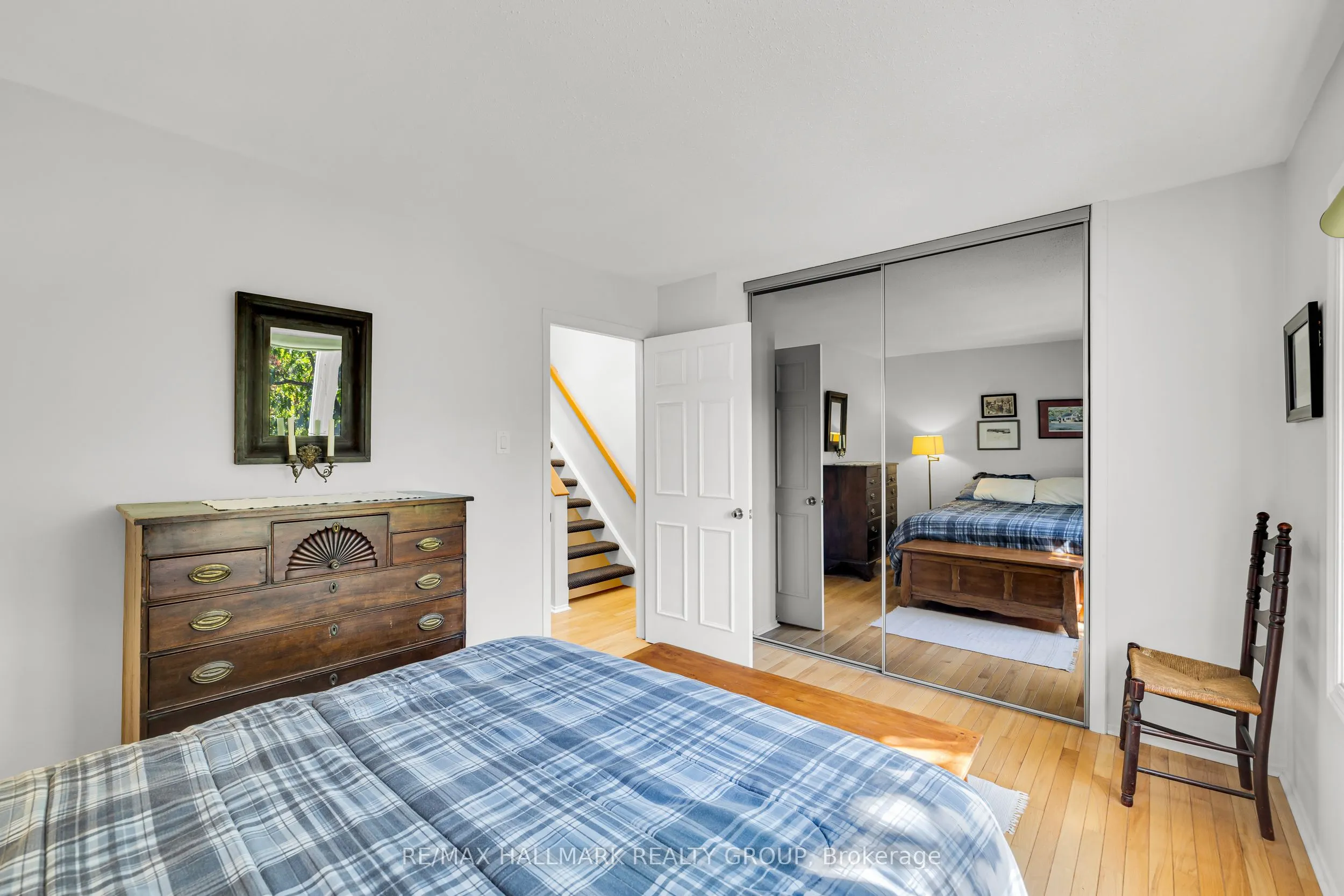 60 Greenfield Avenue, #1