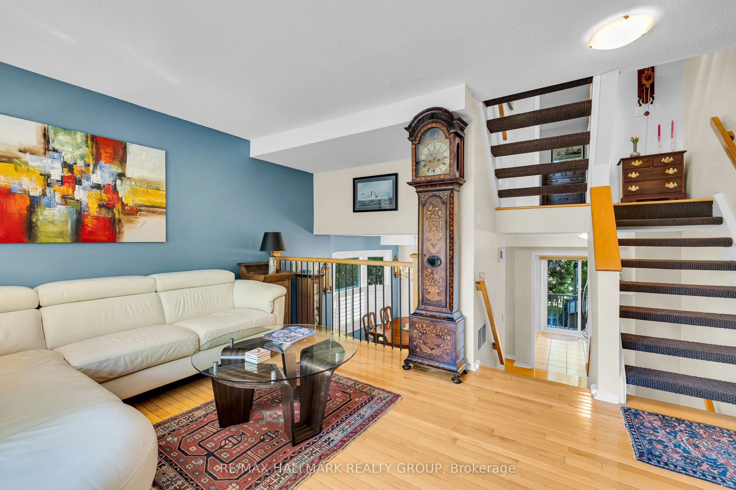 60 Greenfield Avenue, #1