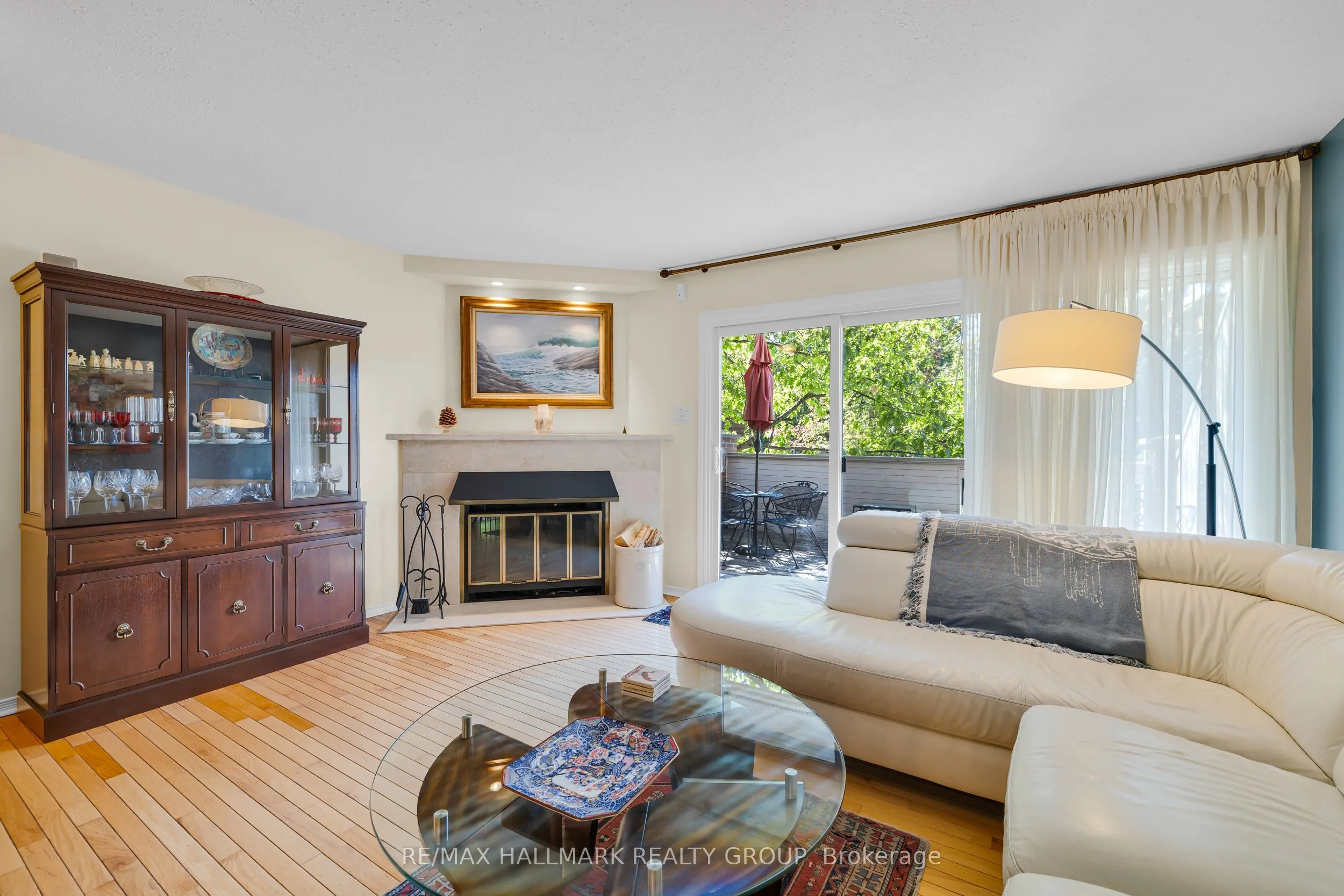 60 Greenfield Avenue, #1