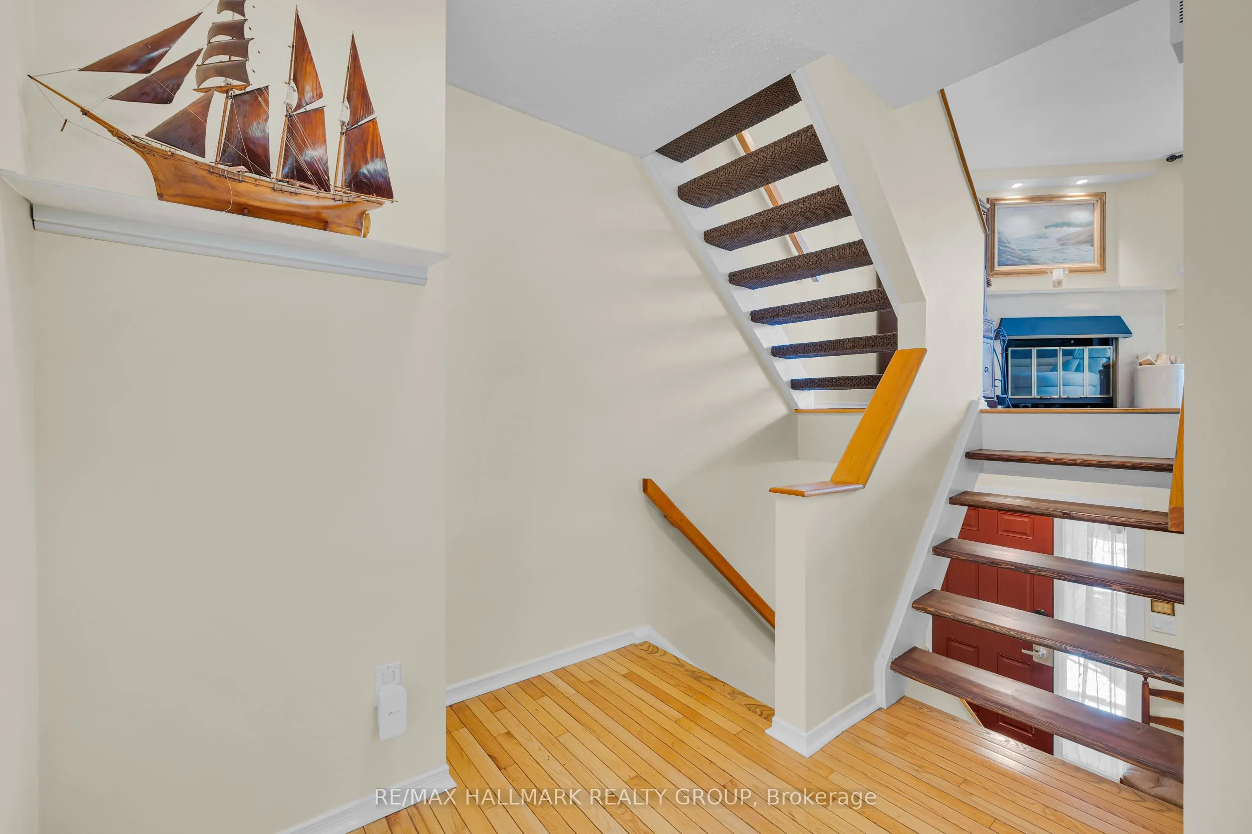 60 Greenfield Avenue, #1