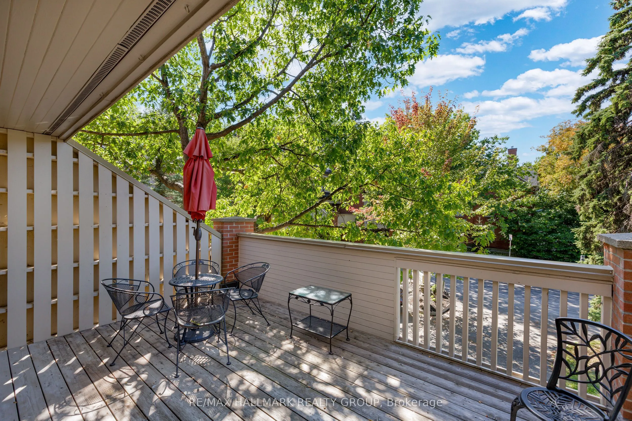 60 Greenfield Avenue, #1