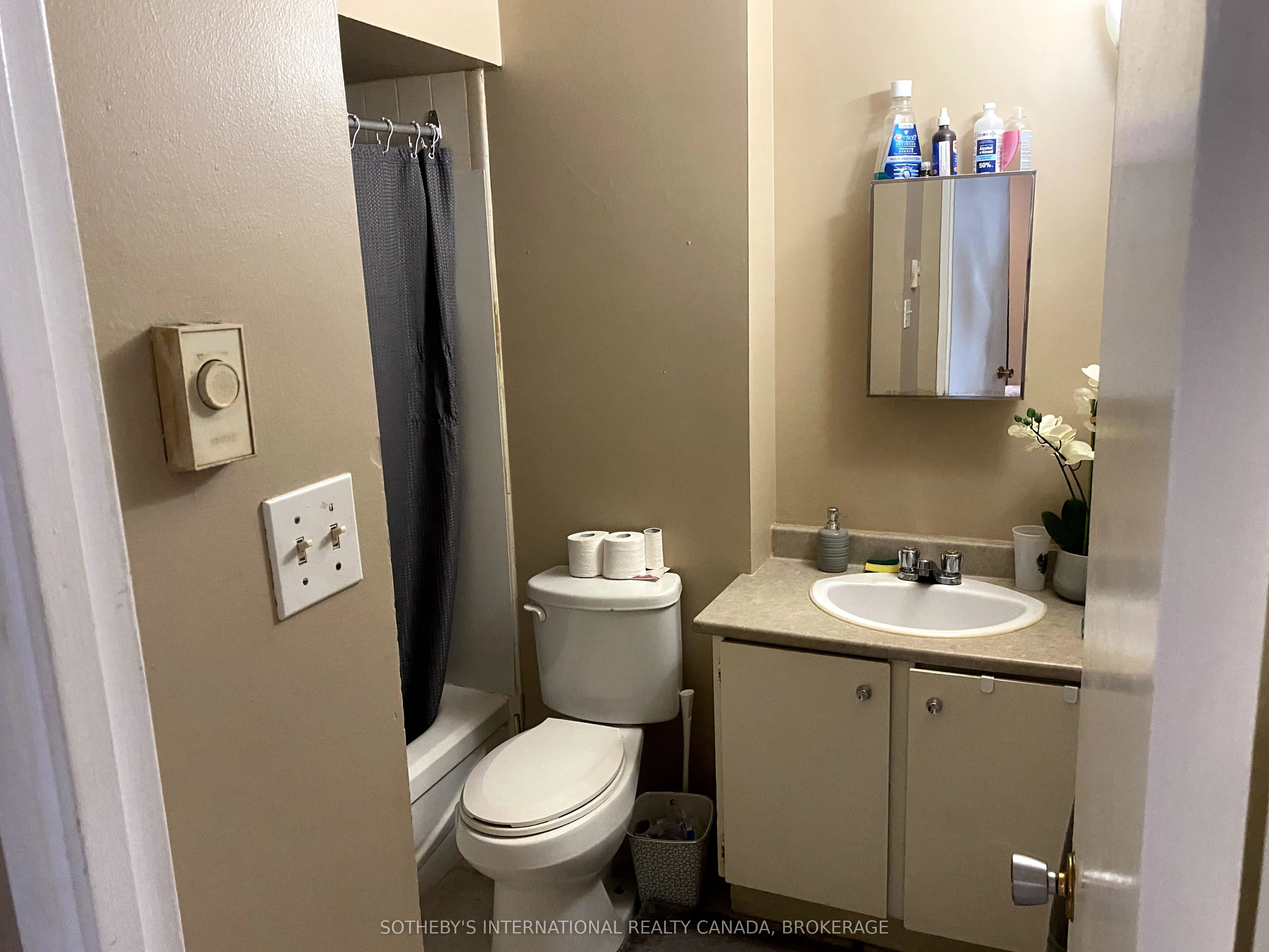 810 Kyle Court, #306