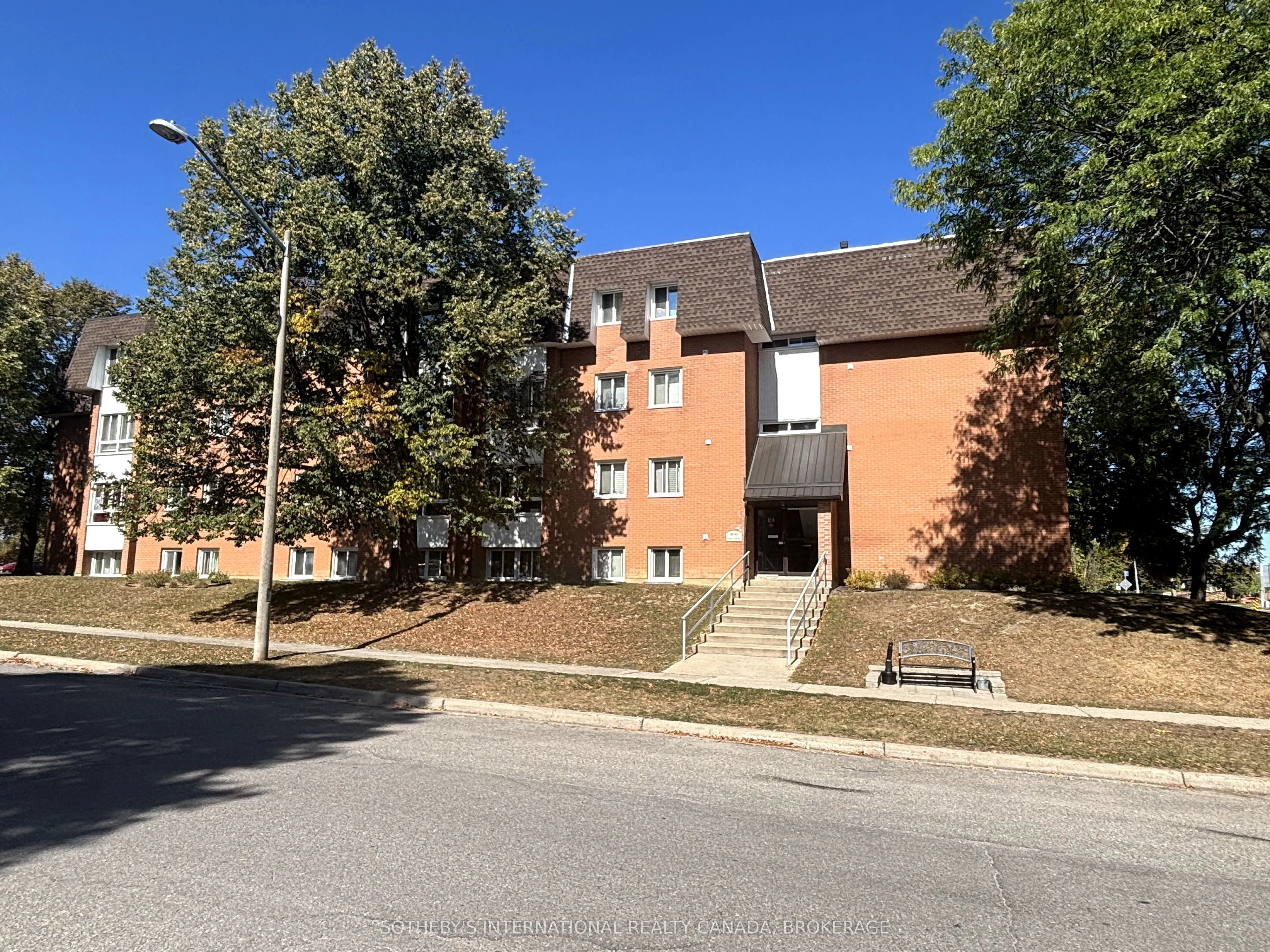 810 Kyle Court, #106