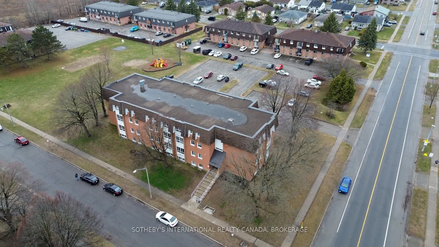 810 Kyle Court, #102