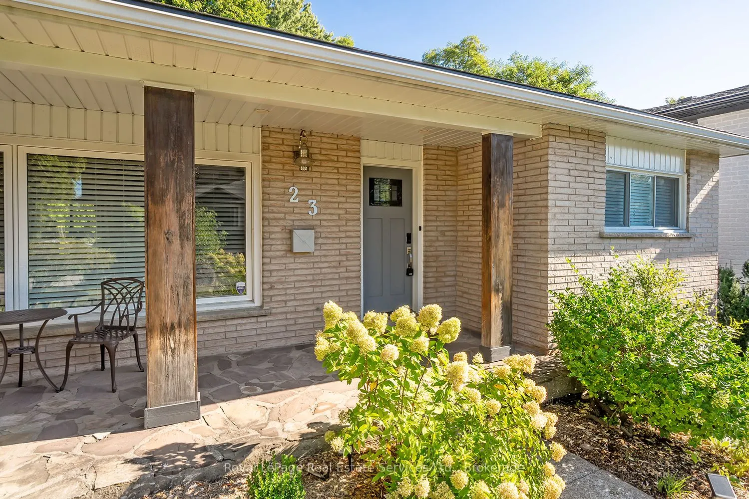 23 Lorne Avenue