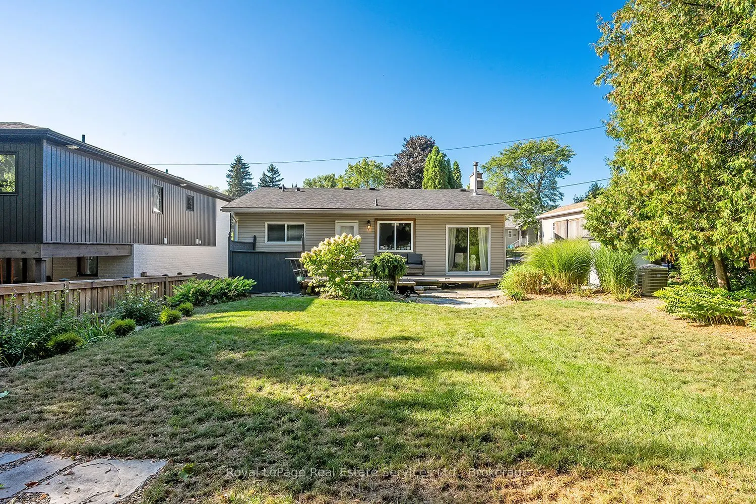 23 Lorne Avenue