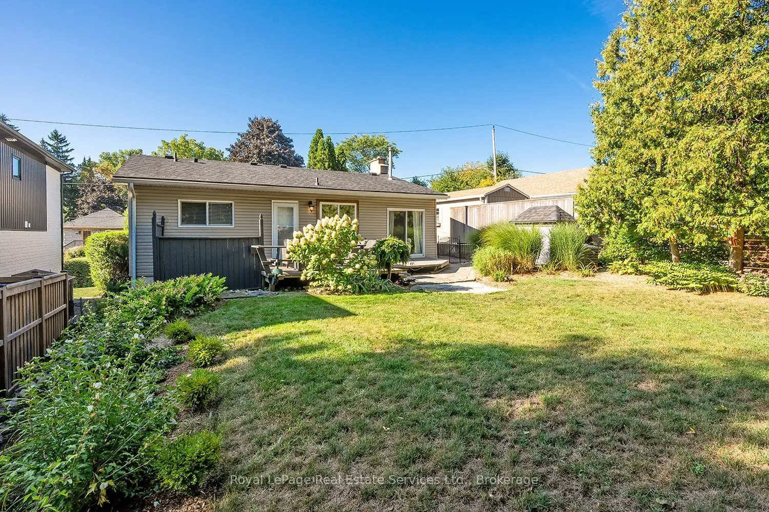 23 Lorne Avenue