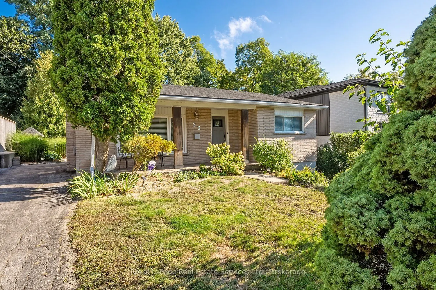 23 Lorne Avenue