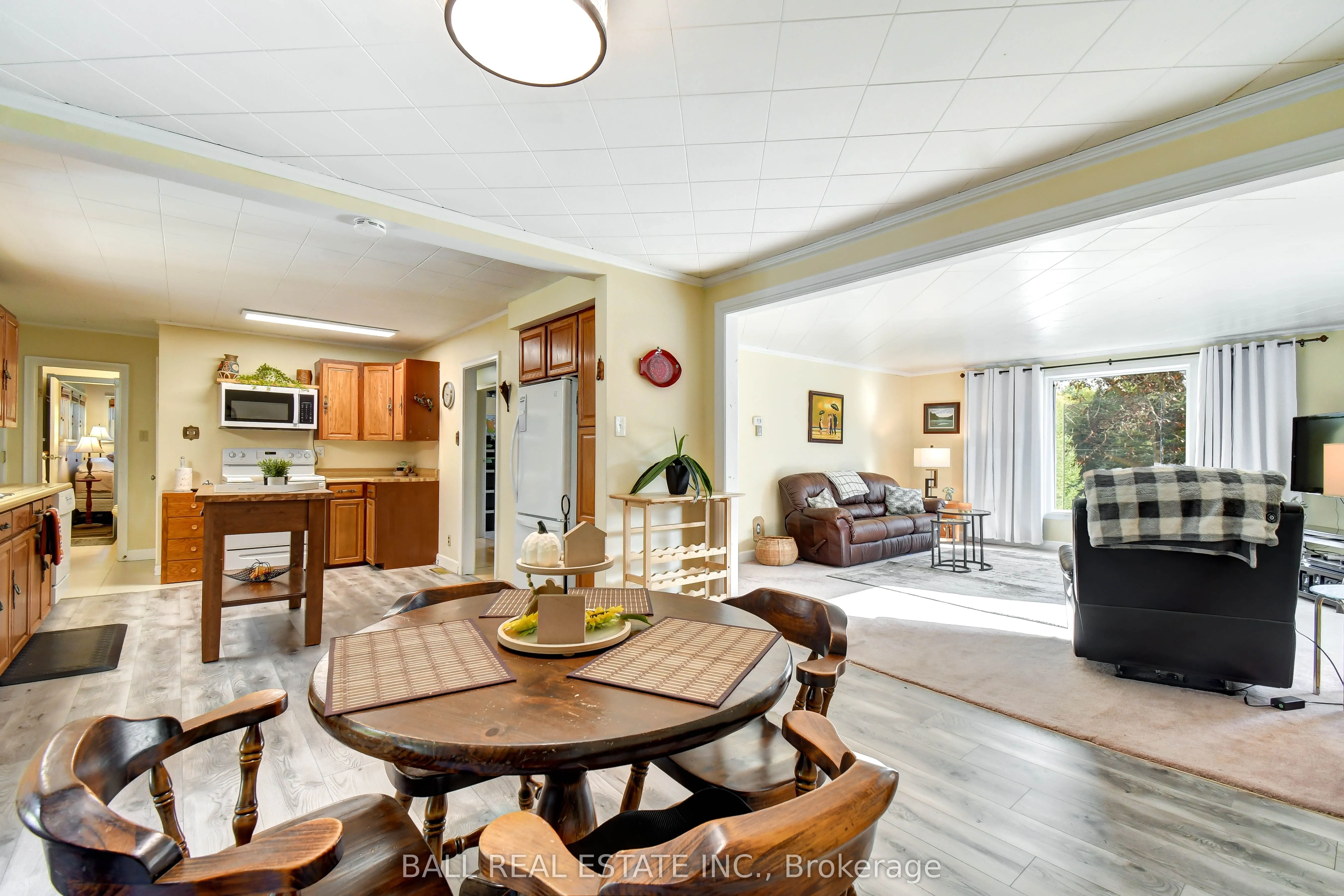 27437 Highway 62
