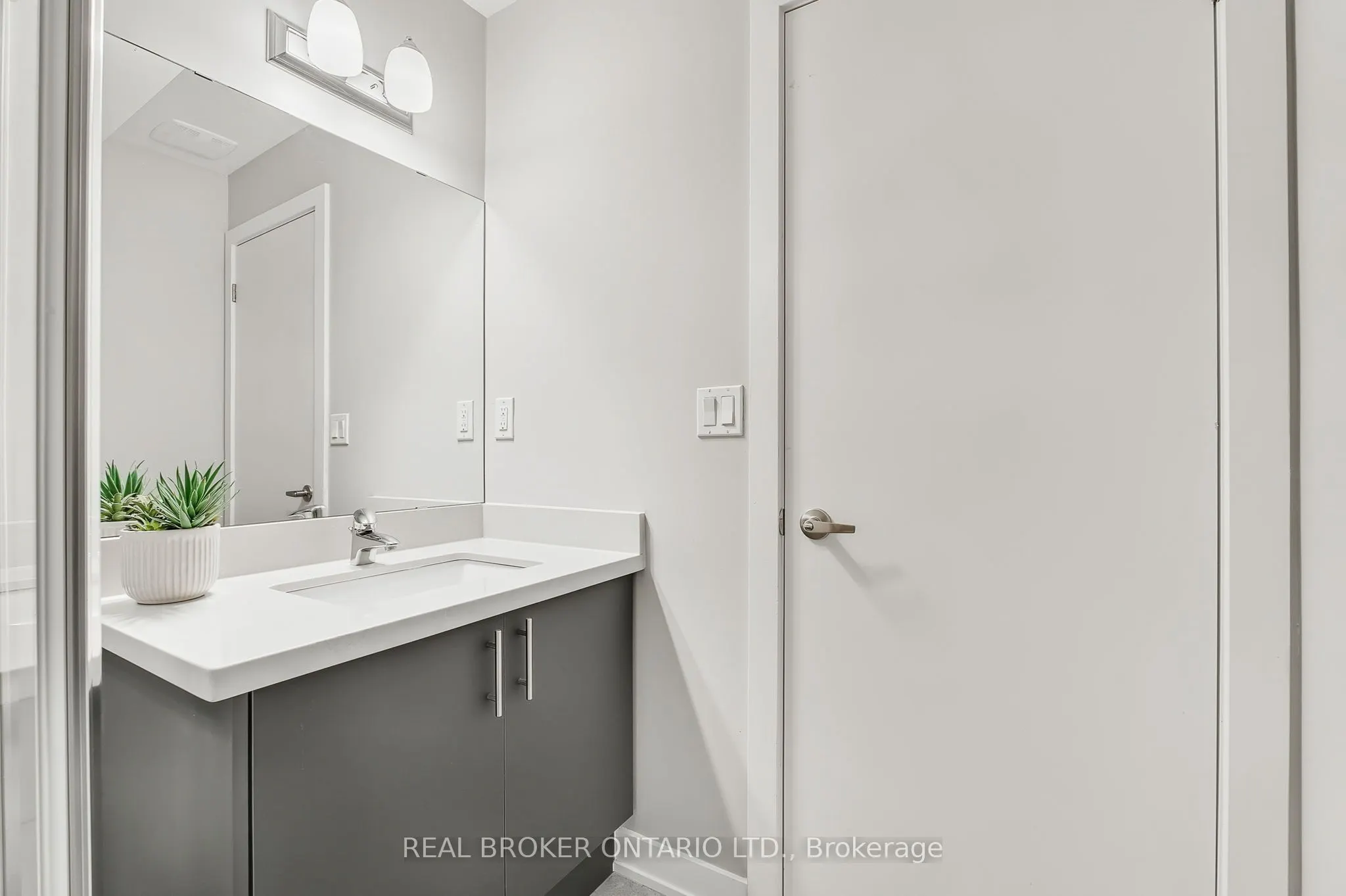 527 Shaver Road, #7