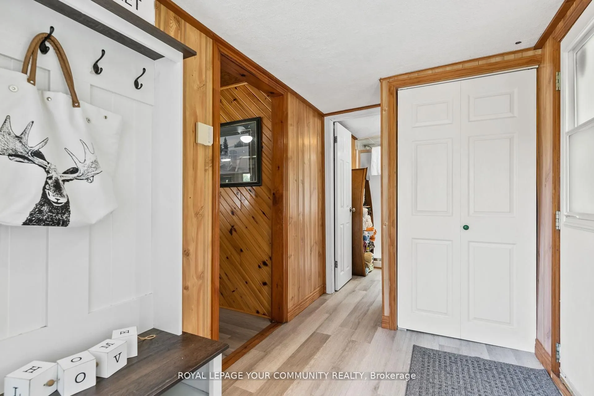 1139 Canuck Trail