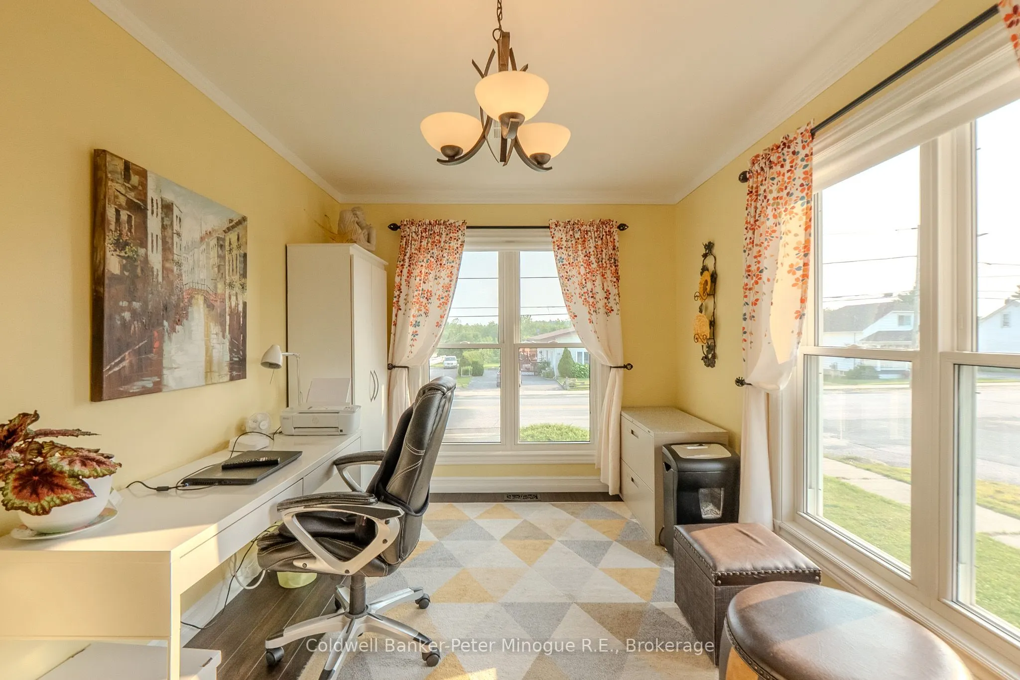 17 Principal Street W
