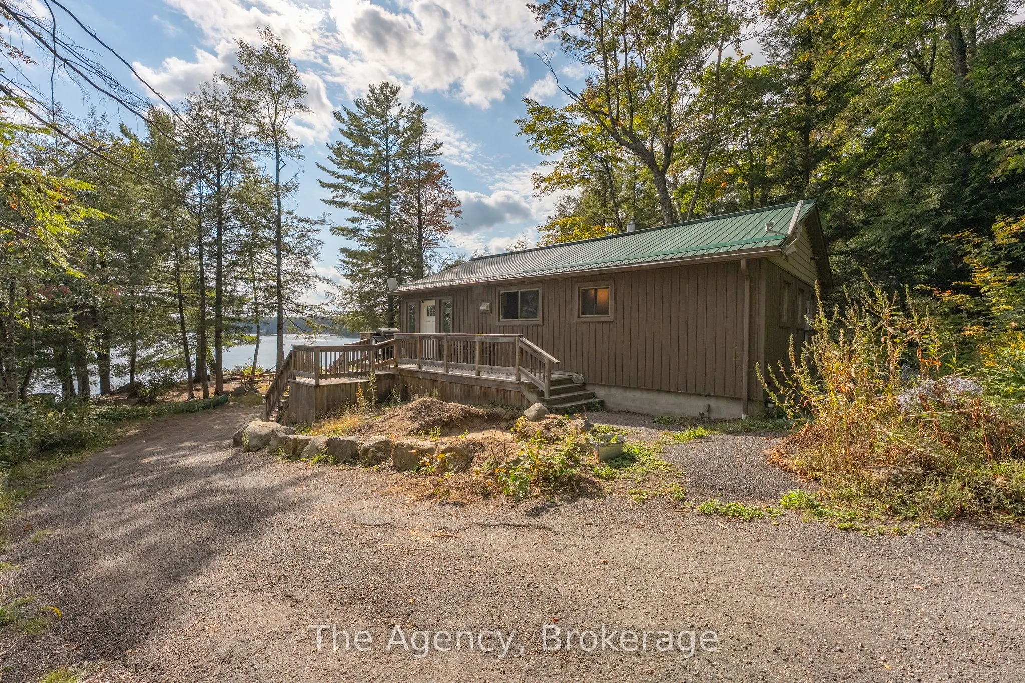 1032 Lakeshore Drive S