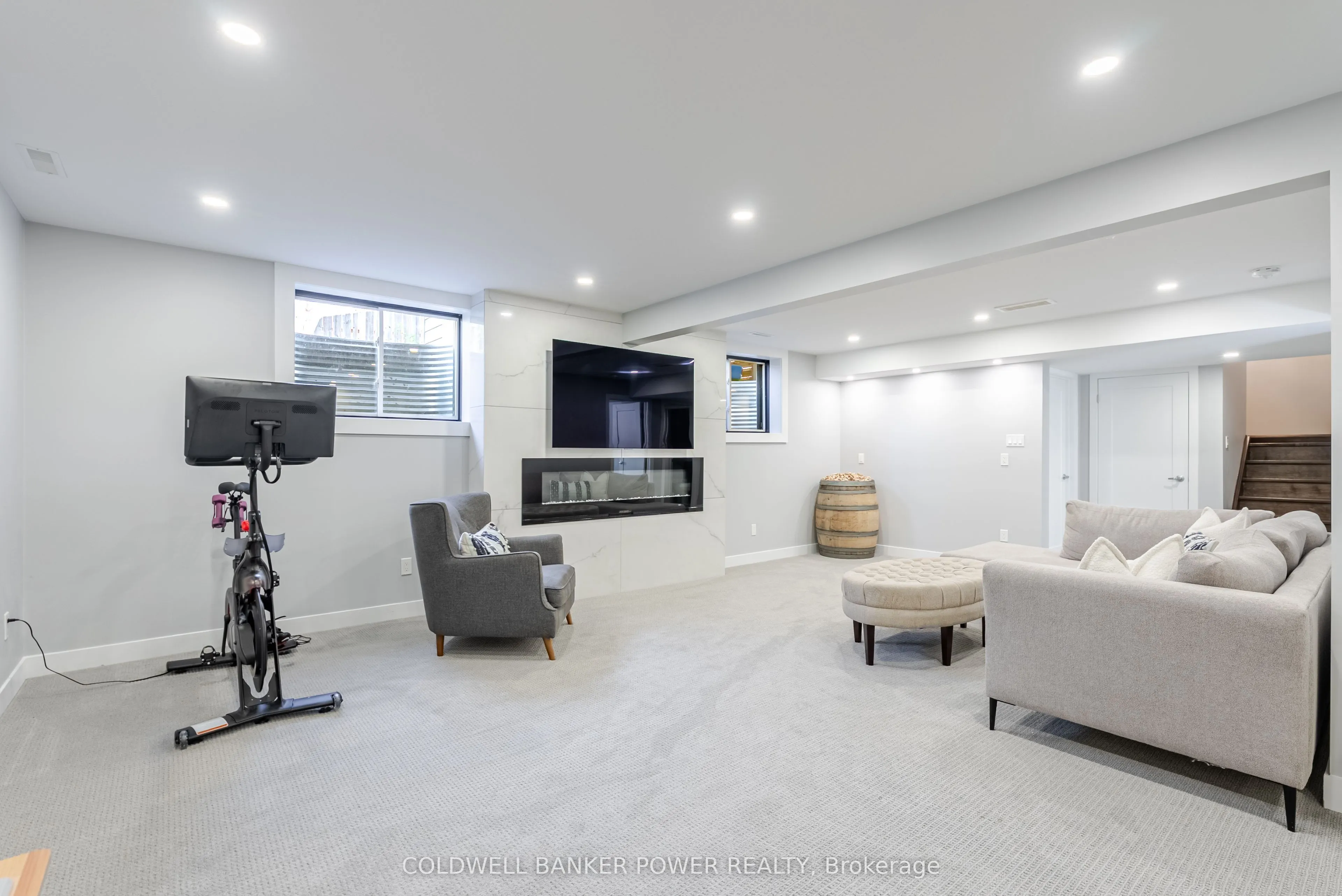 2224 Yellowbirch Place