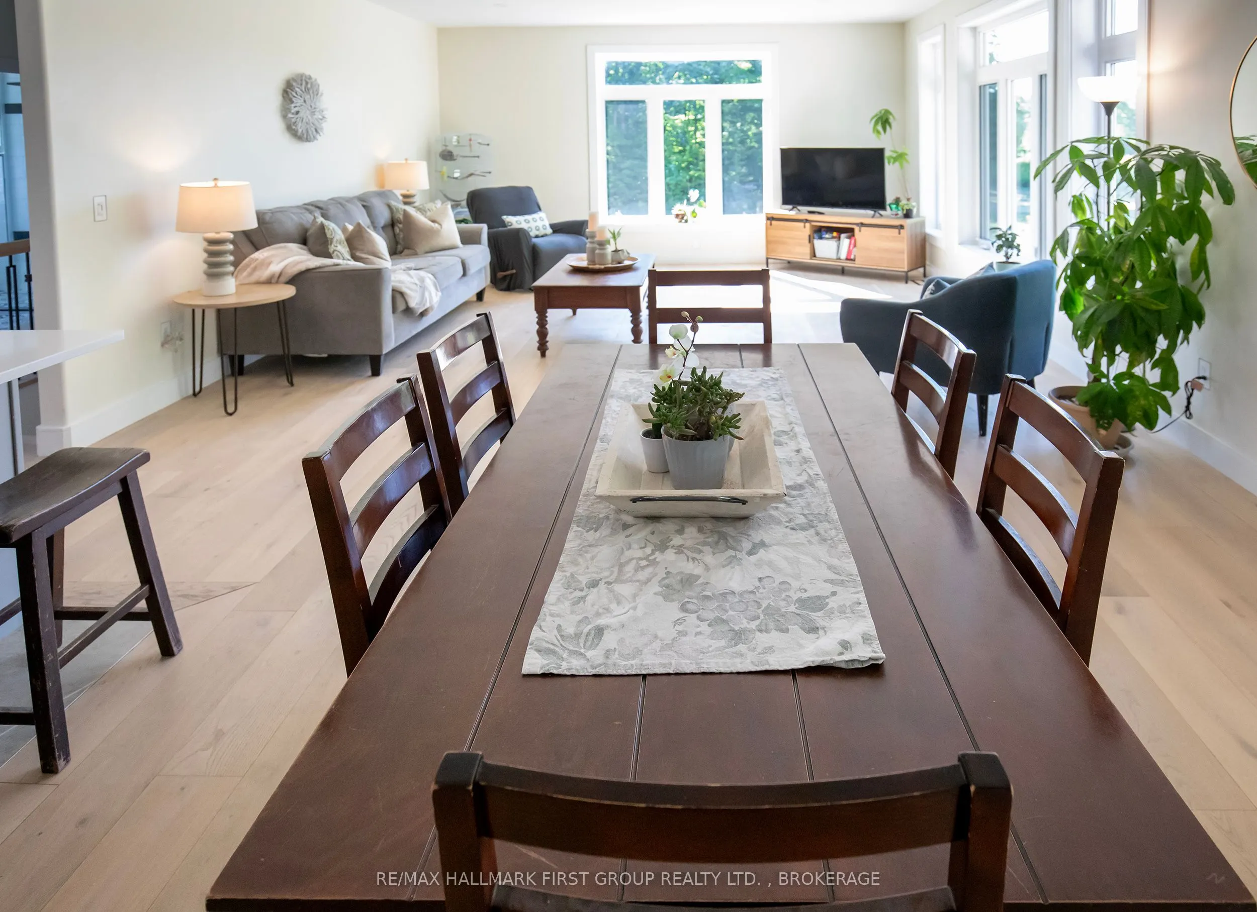 1054 Cranberry Cove Lane