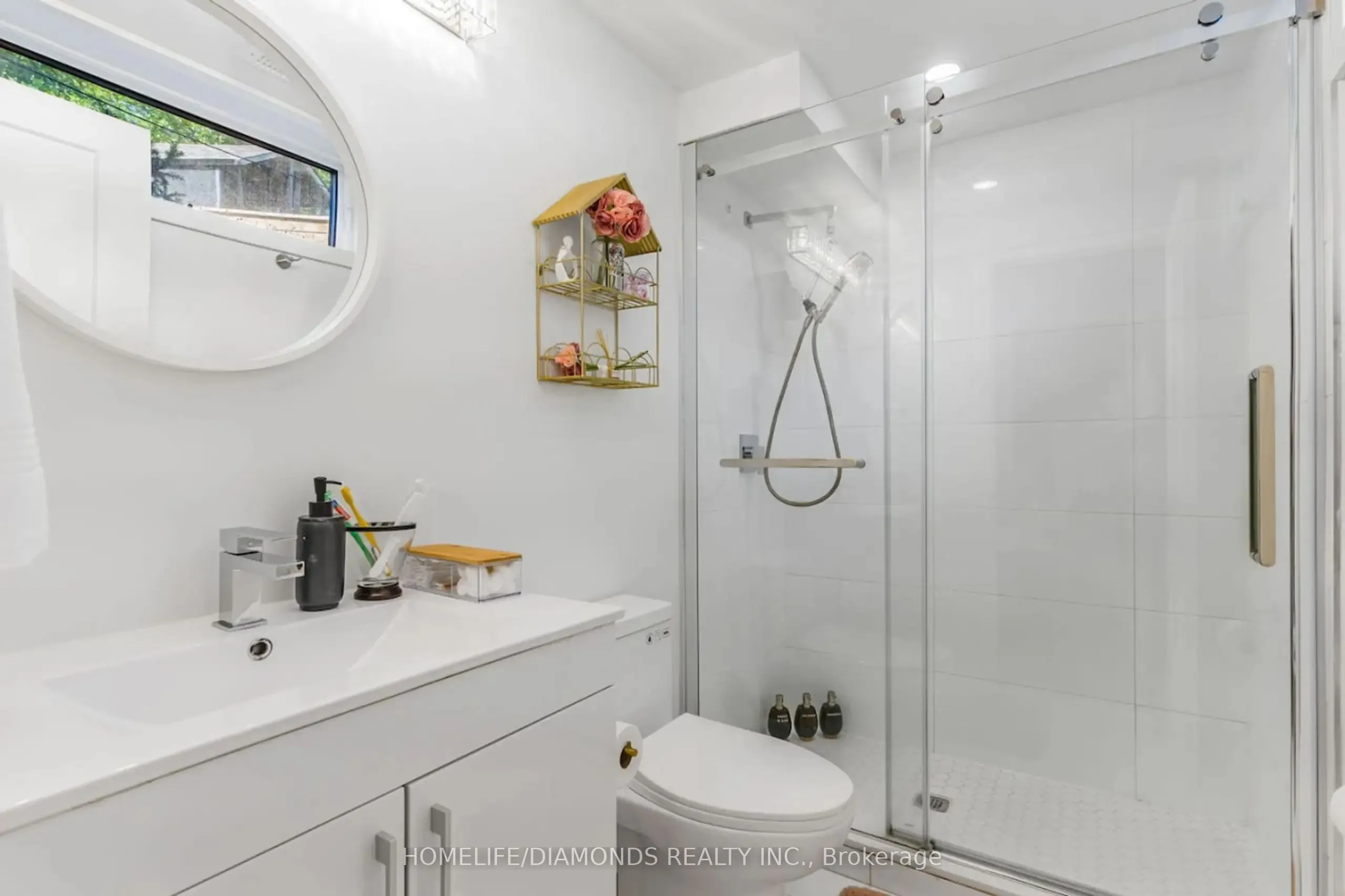 6065 MCLEOD Road, #101