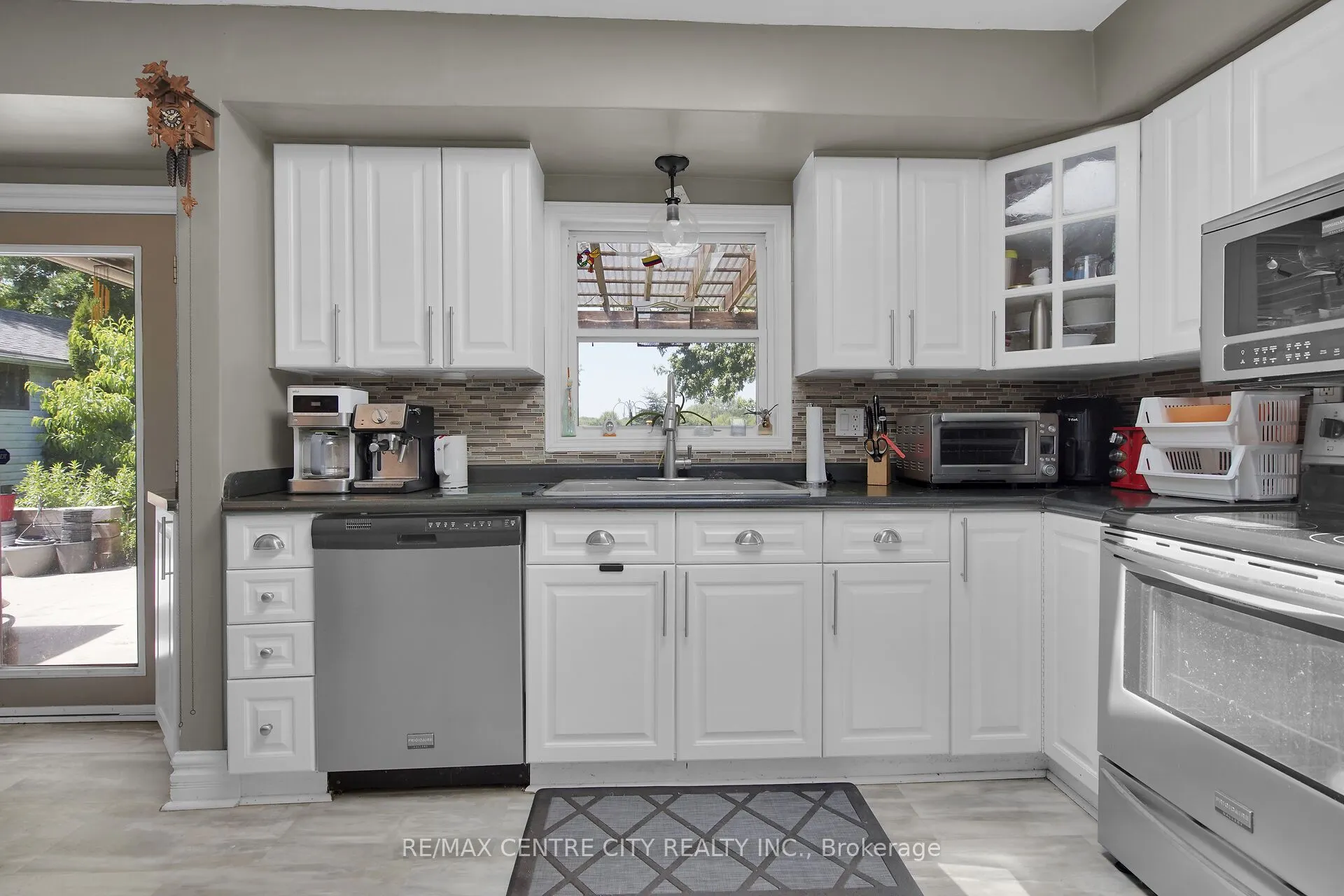 2103 Fanshawe Park Road W