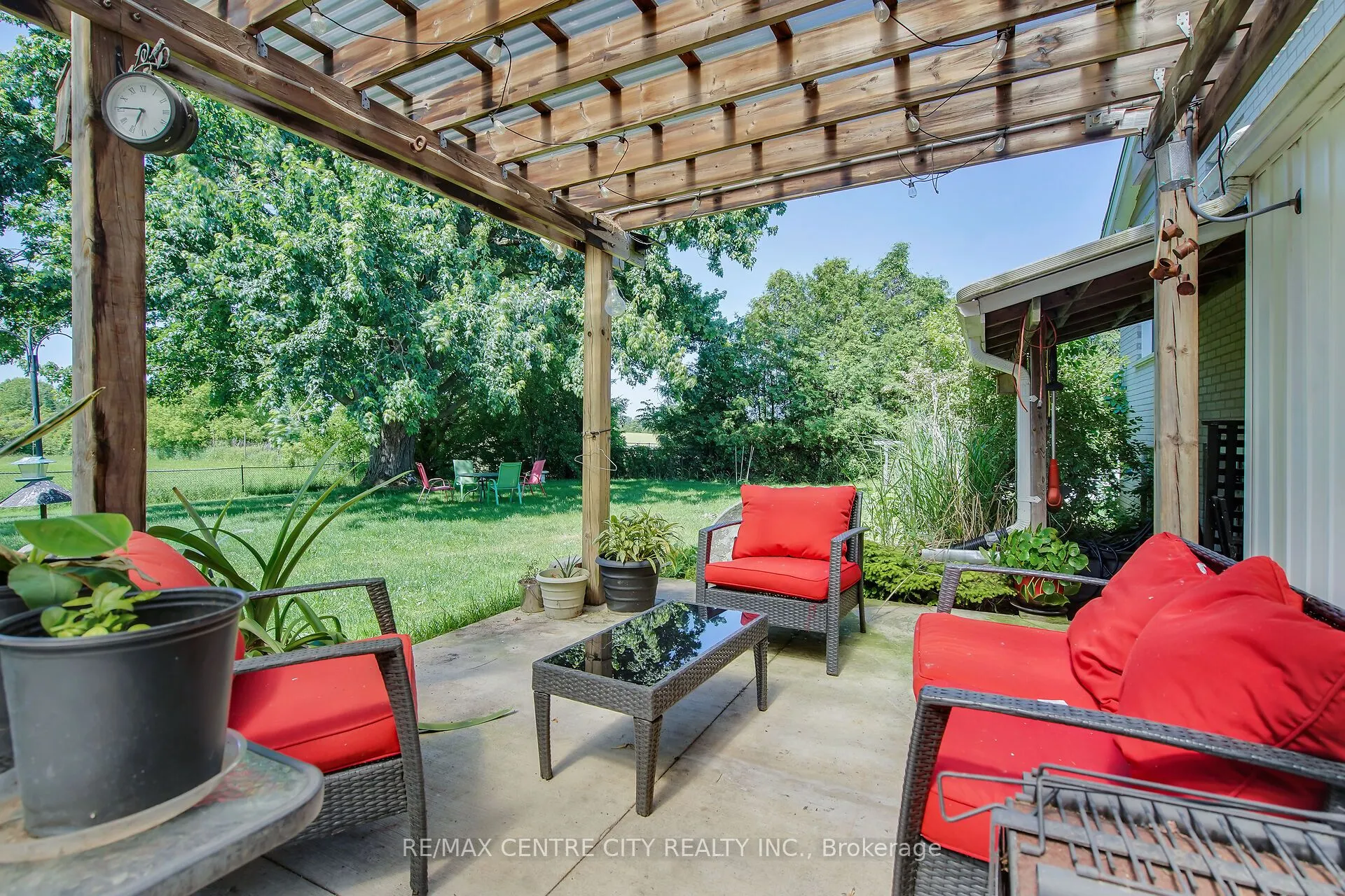 2103 Fanshawe Park Road W
