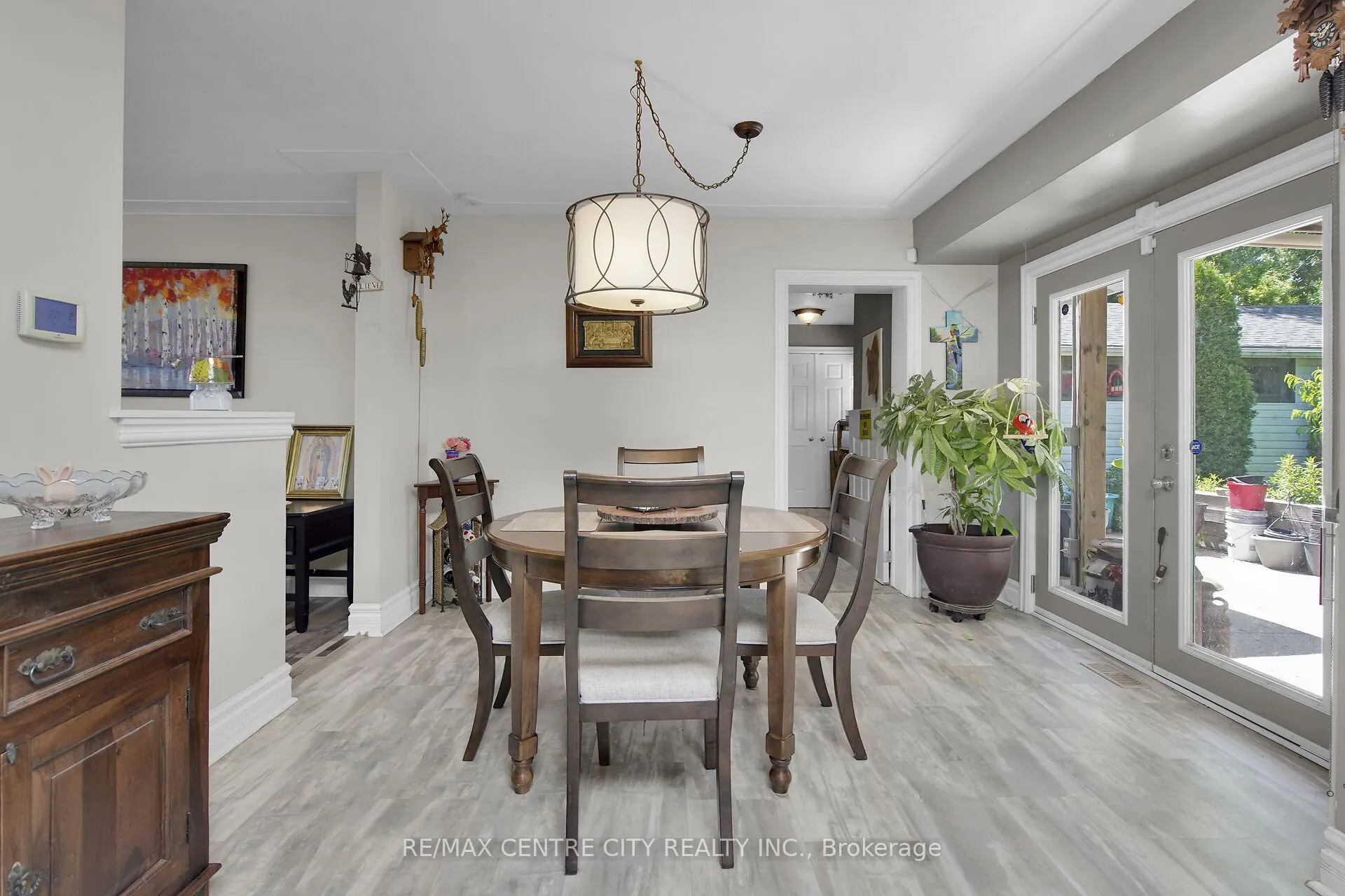 2103 Fanshawe Park Road W