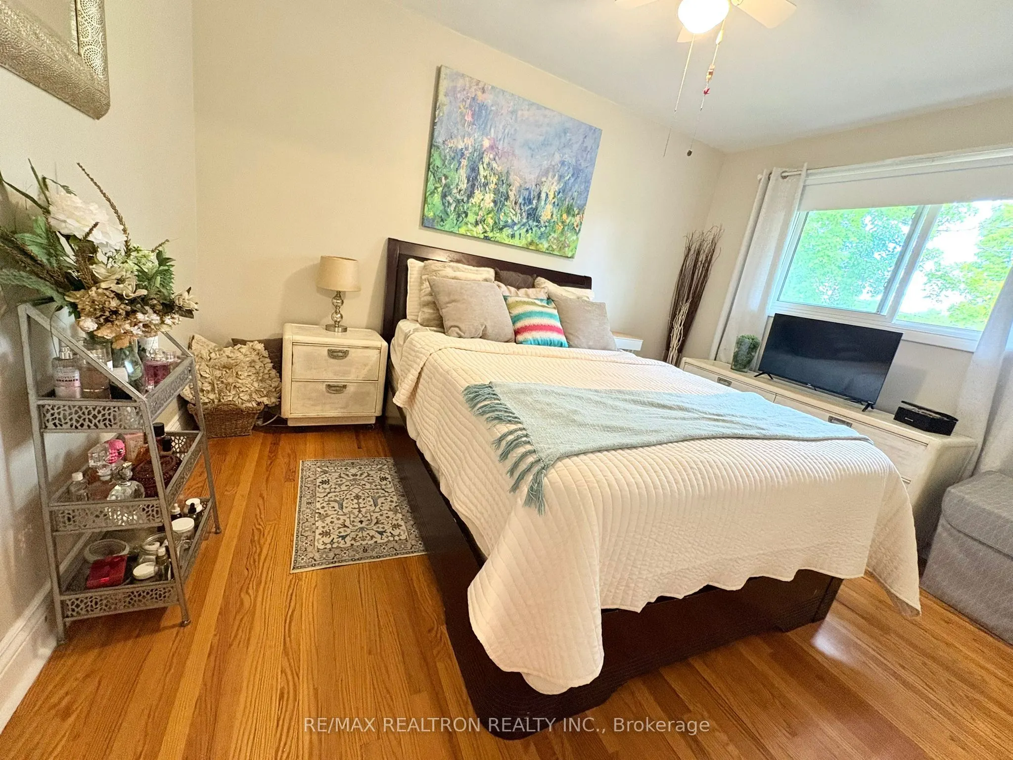 323 Lindan Avenue
