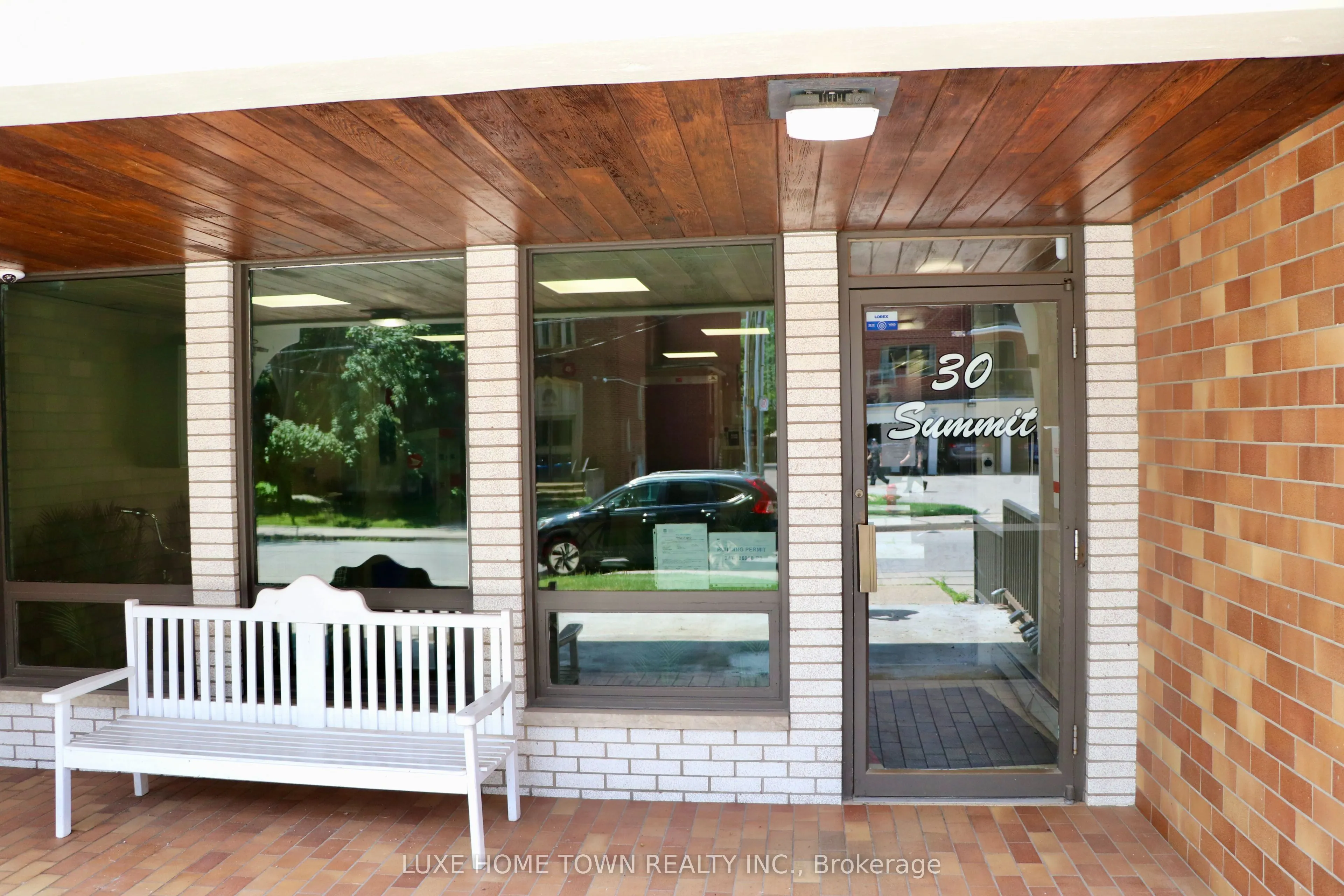 30 Summit Avenue, #503