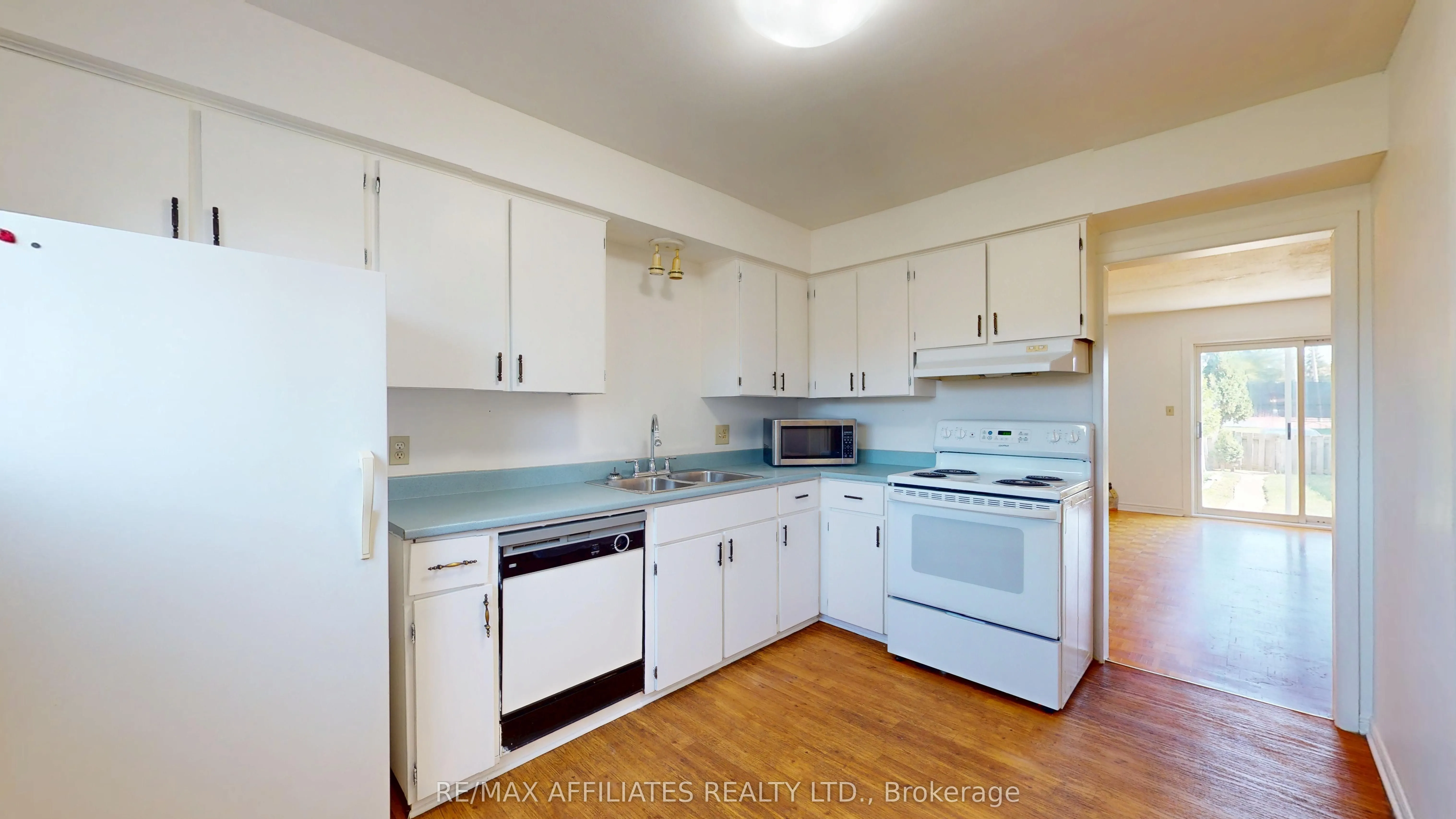 23 Maple Avenue