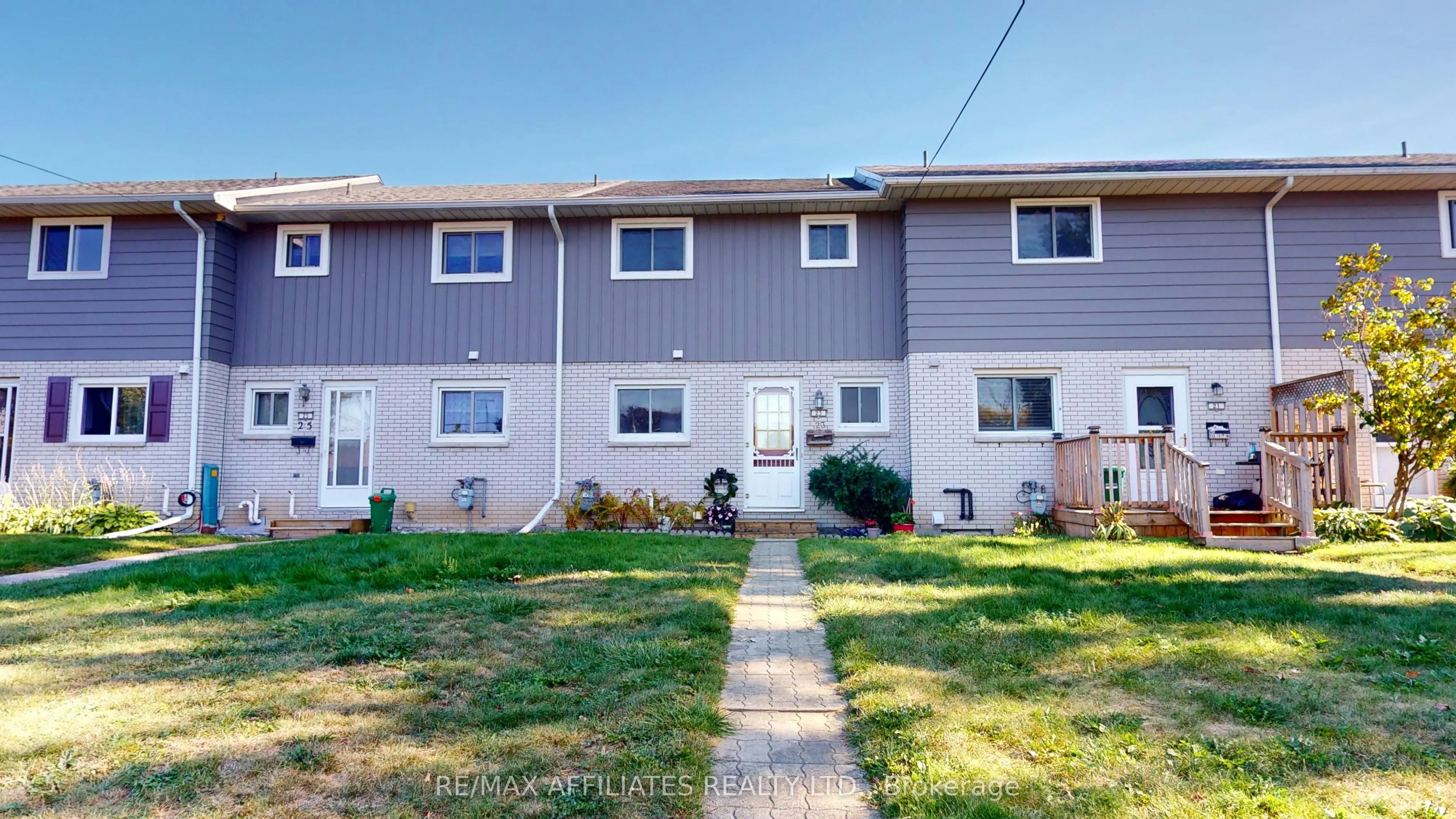 23 Maple Avenue