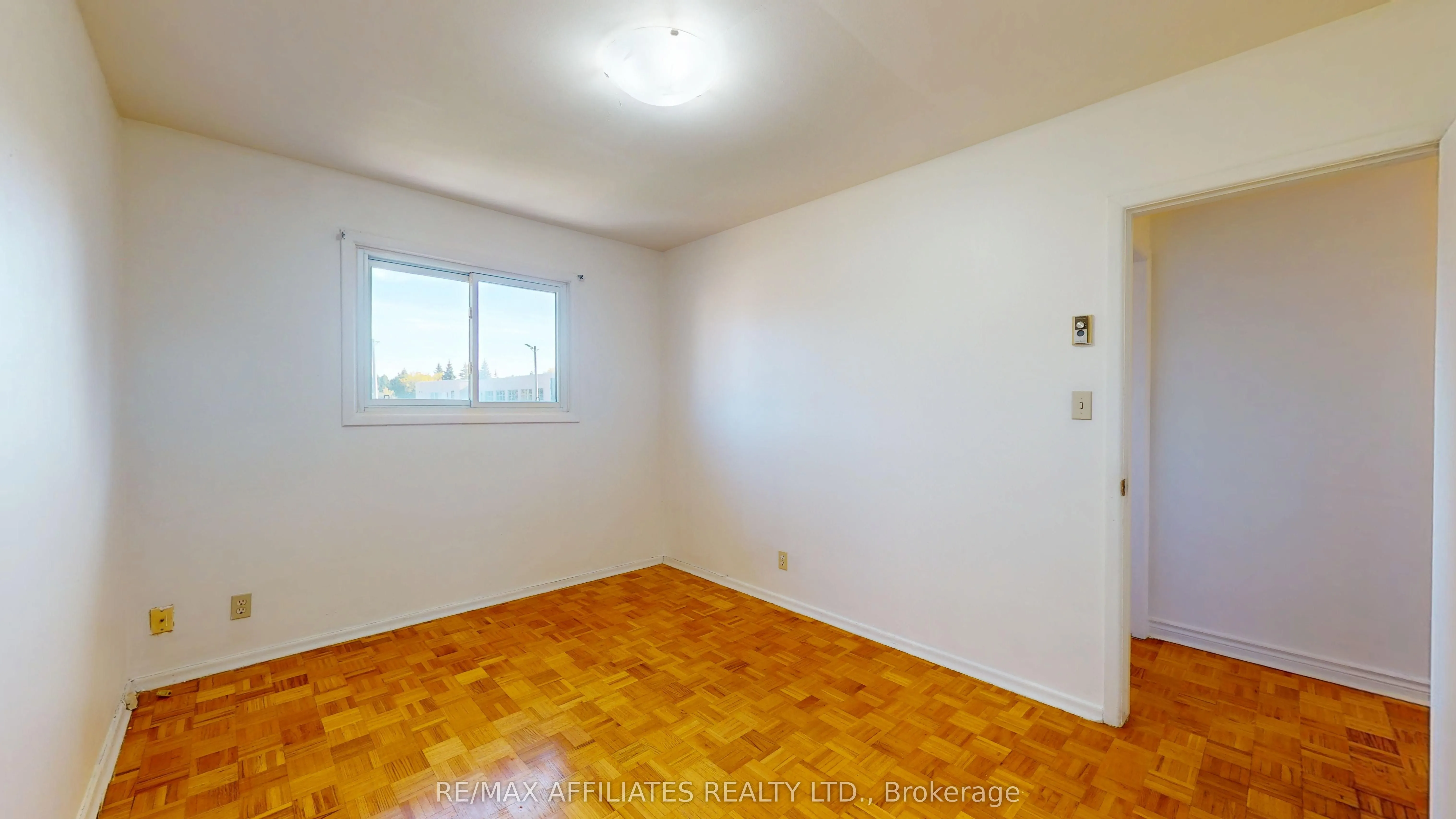 23 Maple Avenue