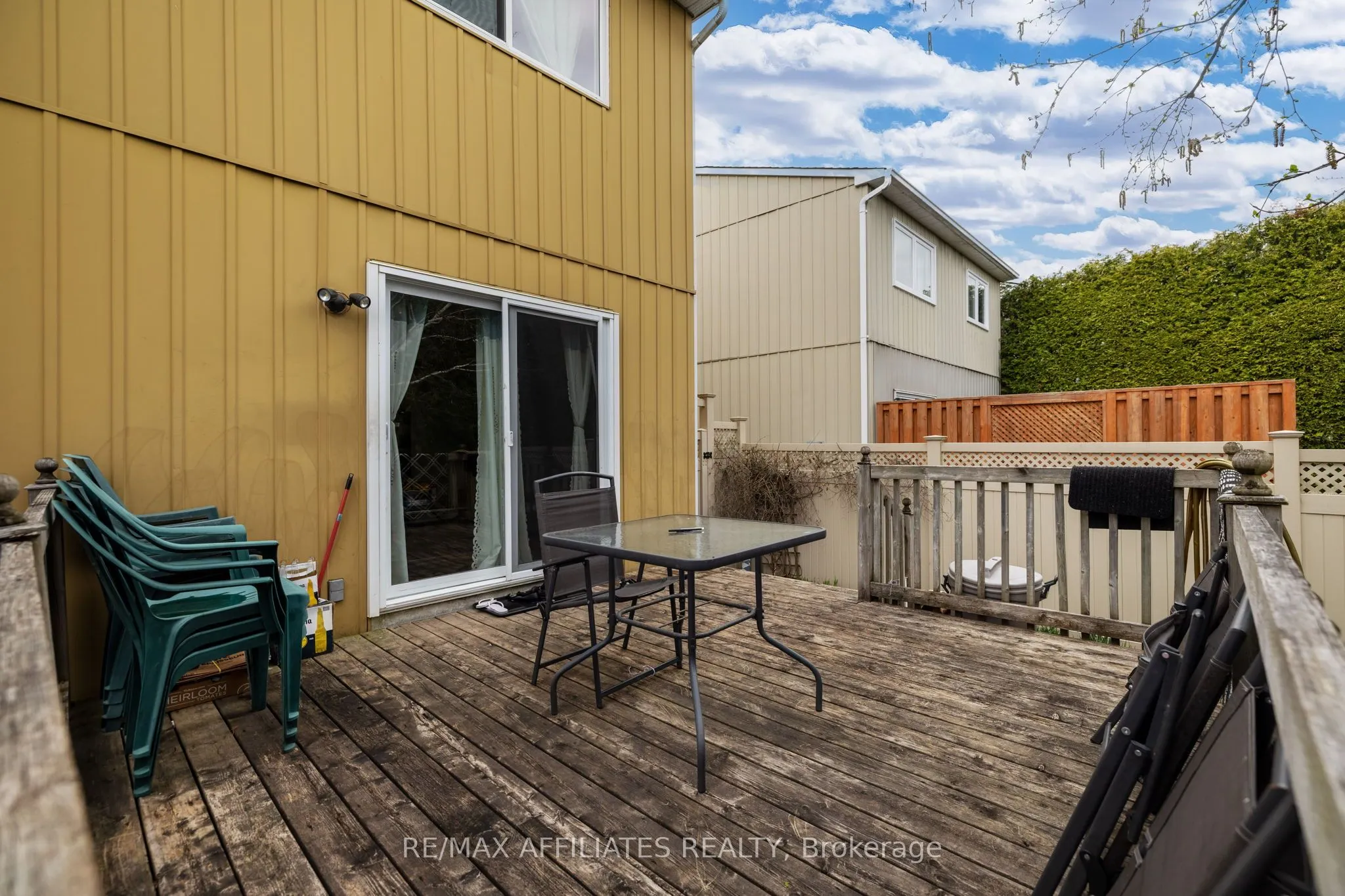 43 Bluegrass Drive