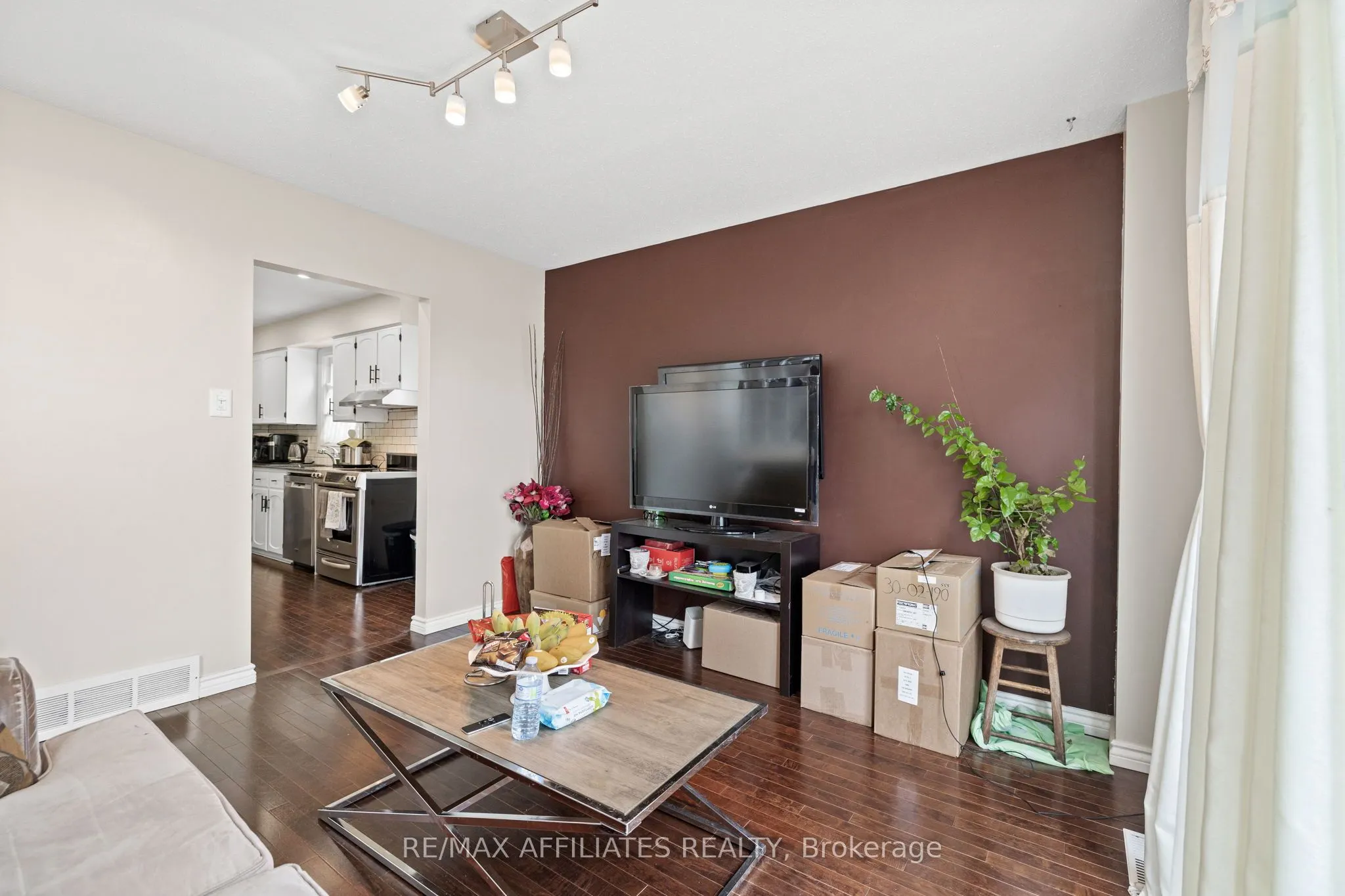 43 Bluegrass Drive