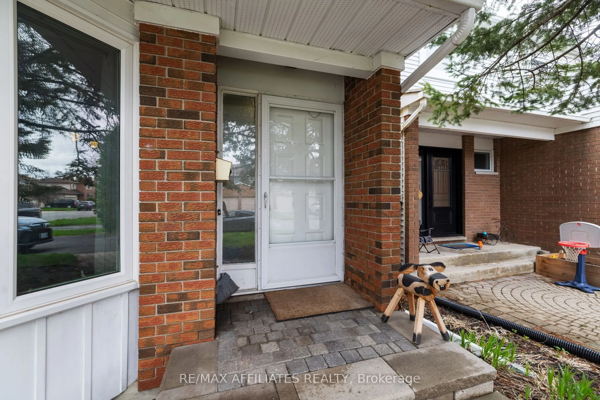 43 Bluegrass Drive