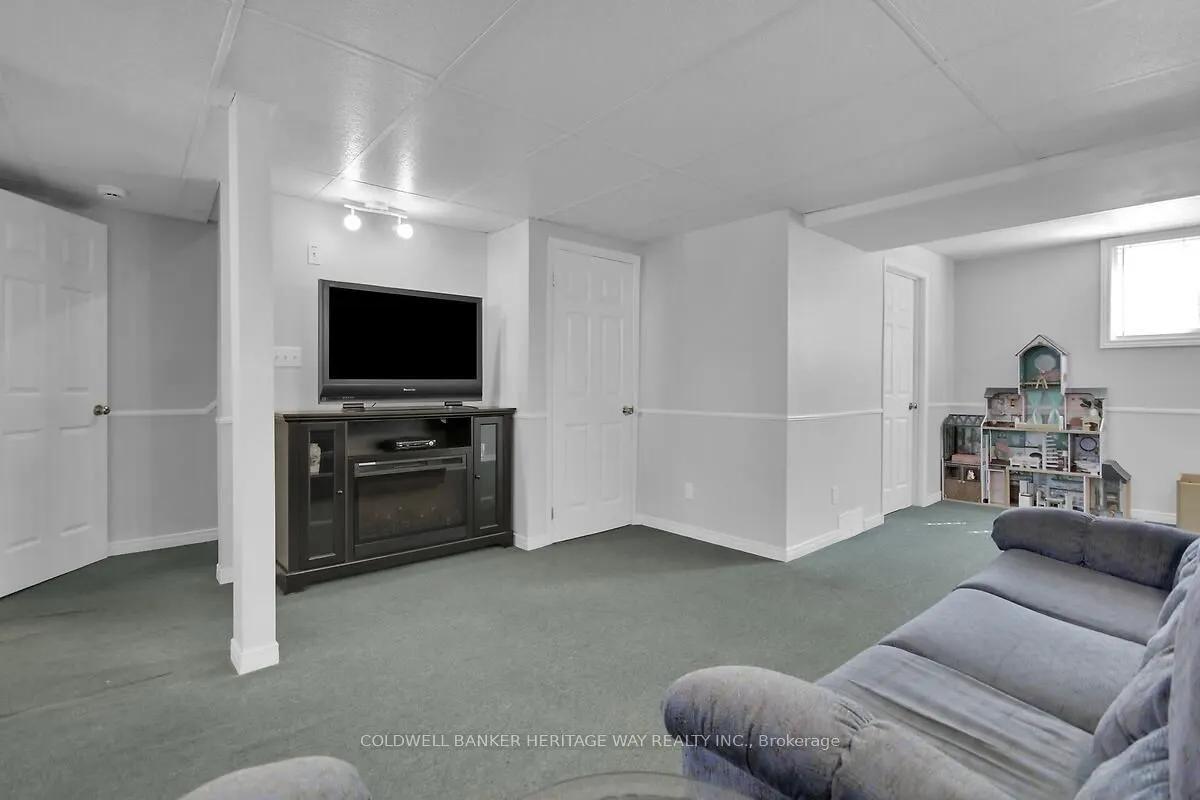 36 McDermot Court, #42