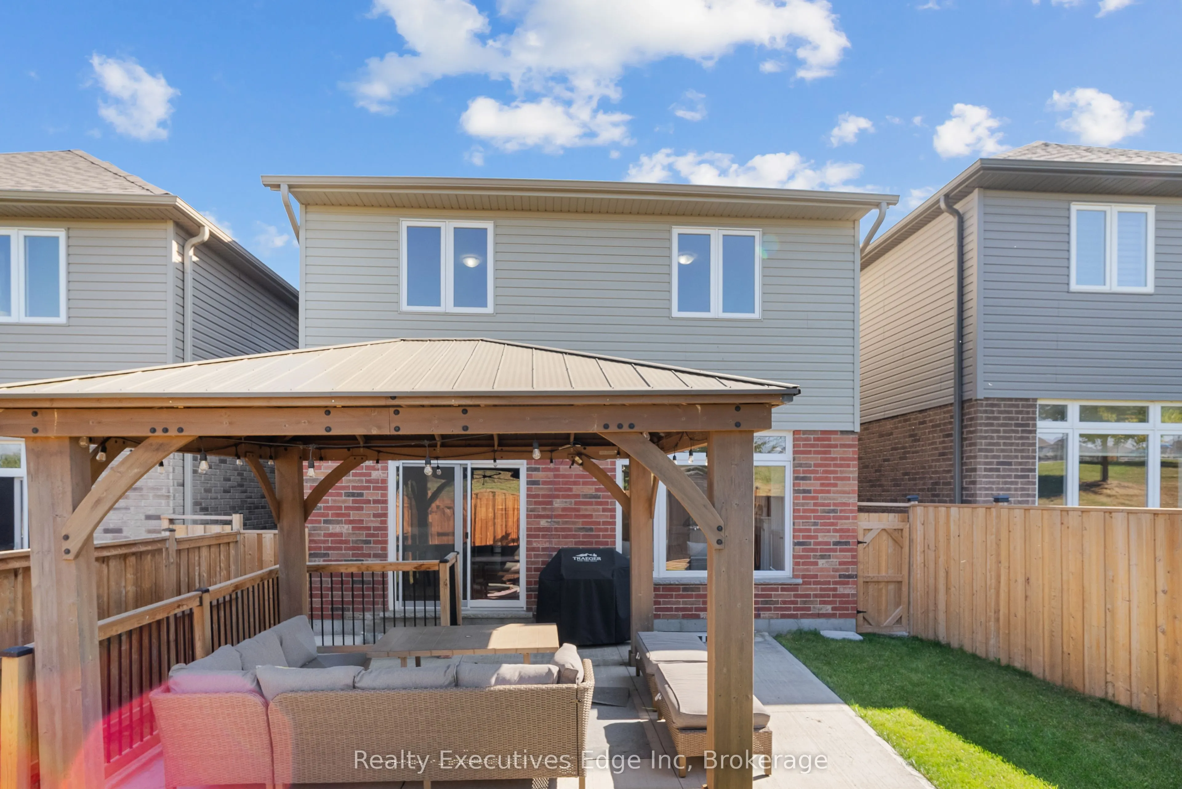 145 Rivertrail Avenue