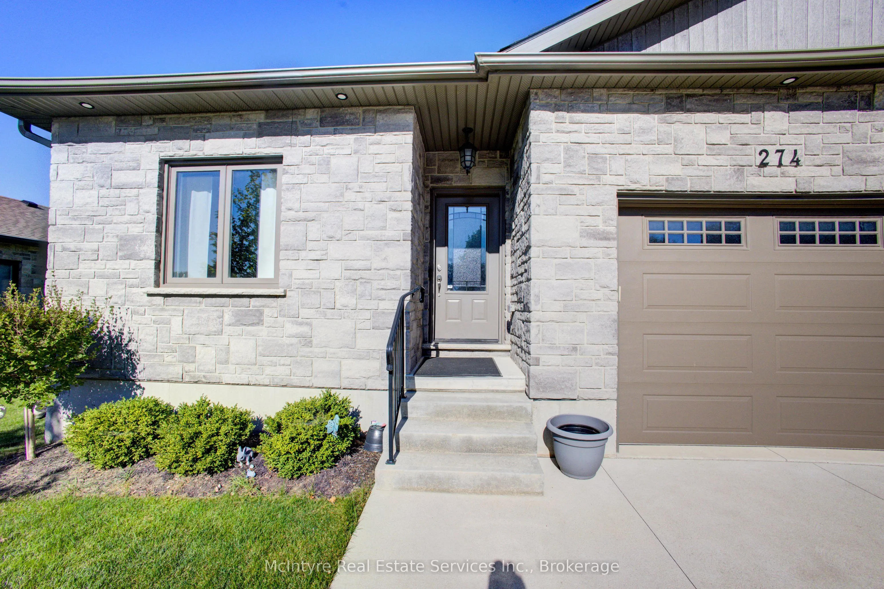 274 Mccourt Place