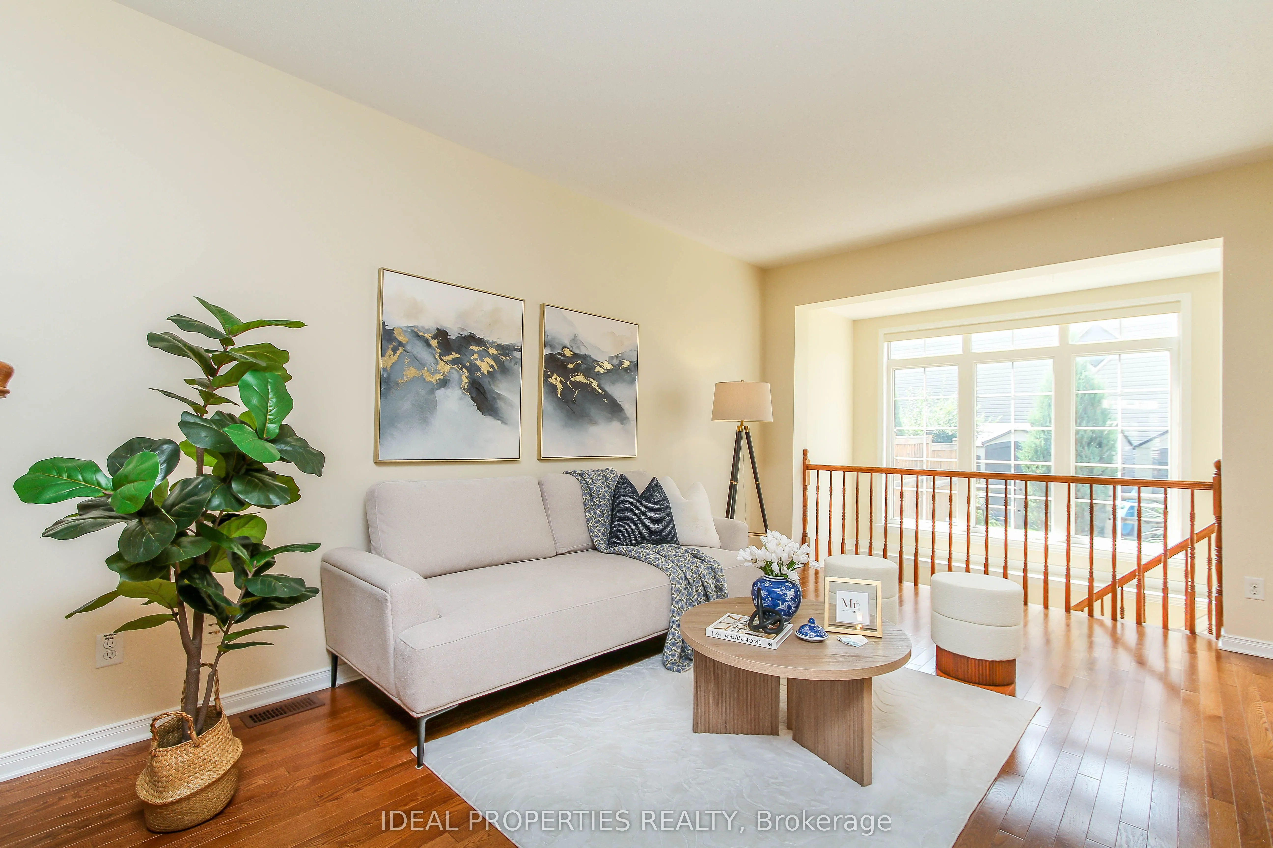 565 Pepperville Crescent
