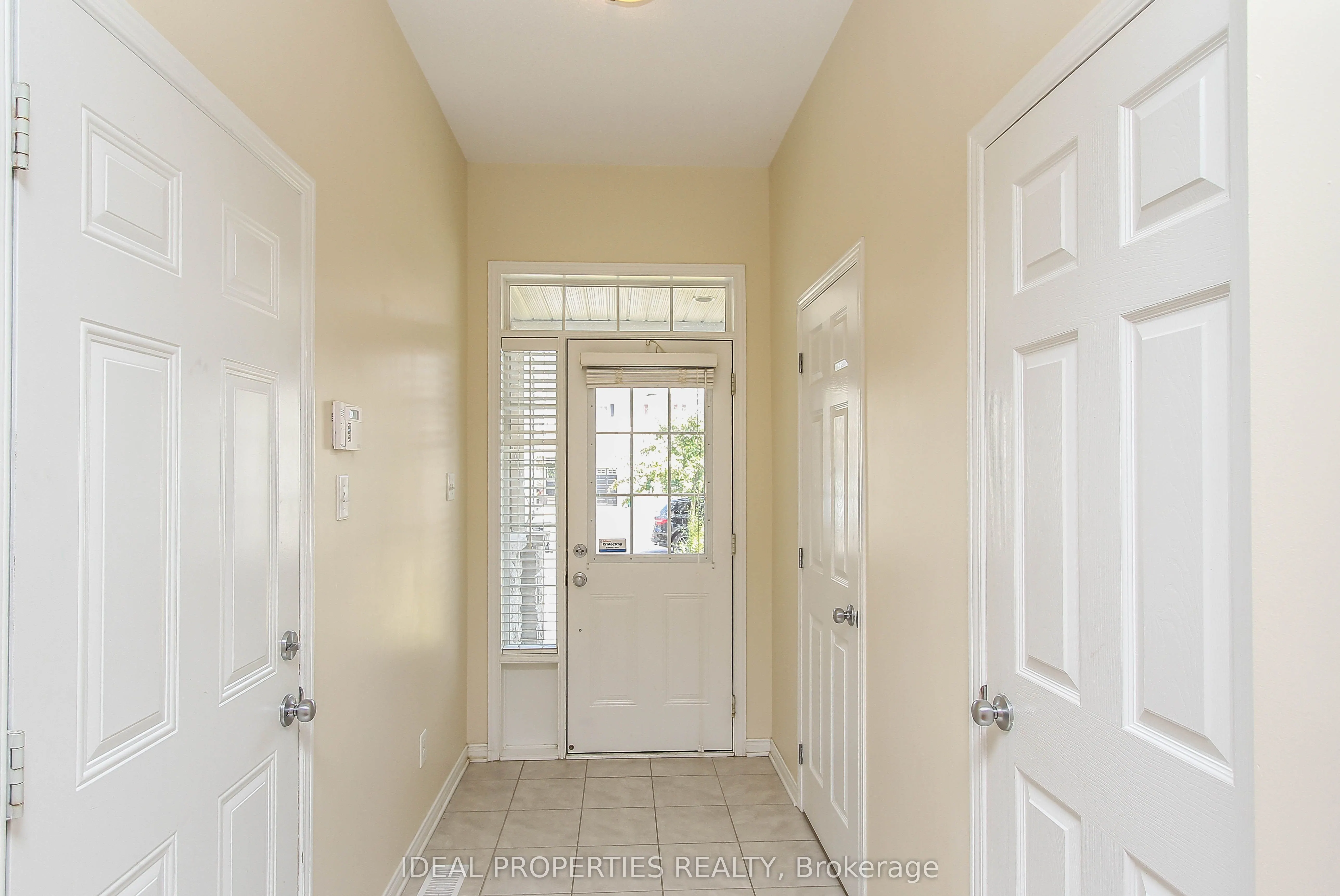 565 Pepperville Crescent