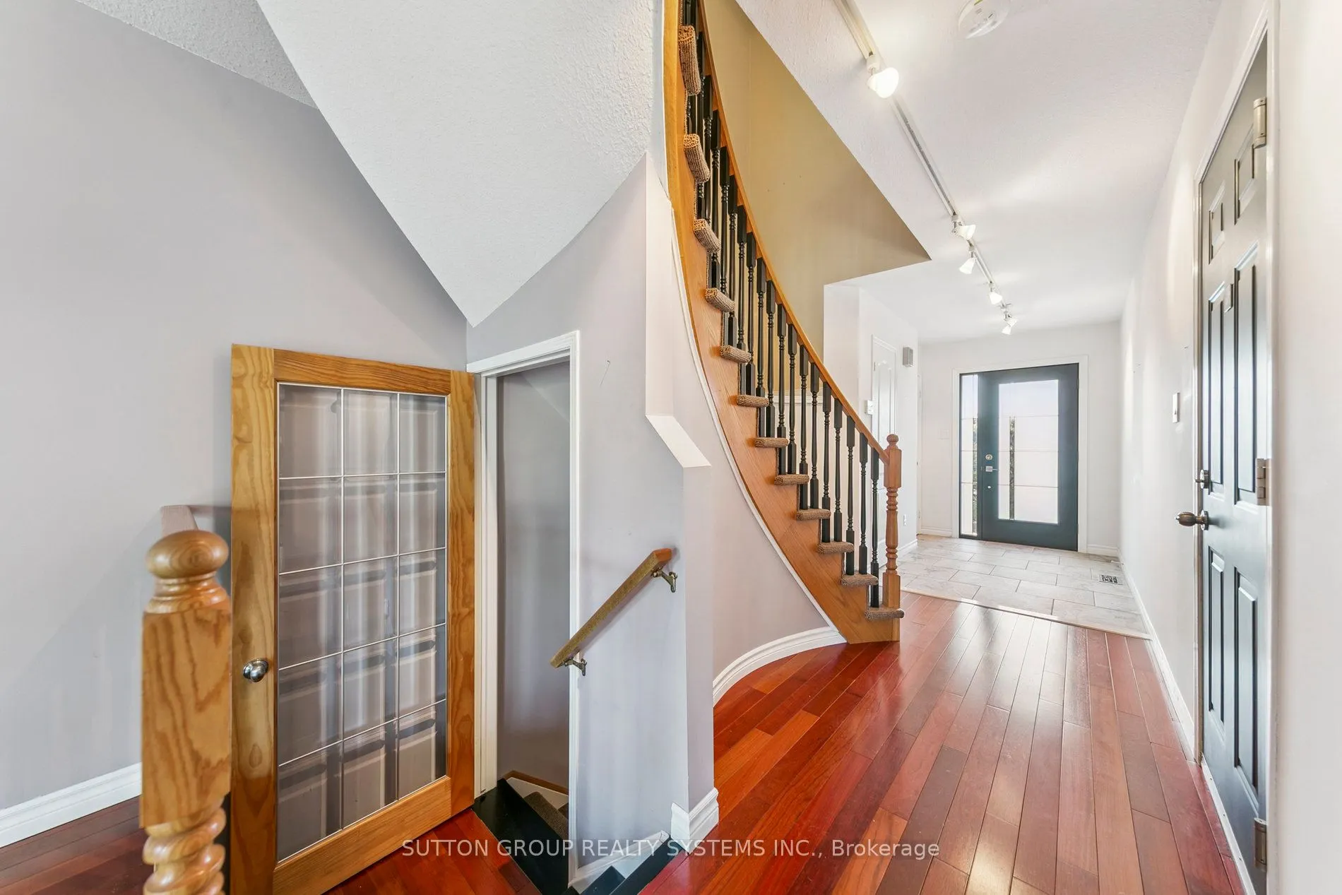 57 Foxborough Drive