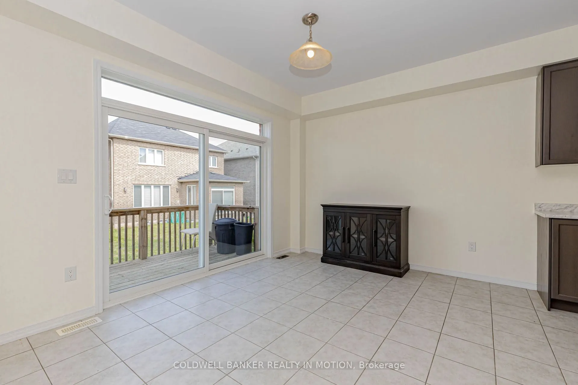 6 ALEXANDRA Drive