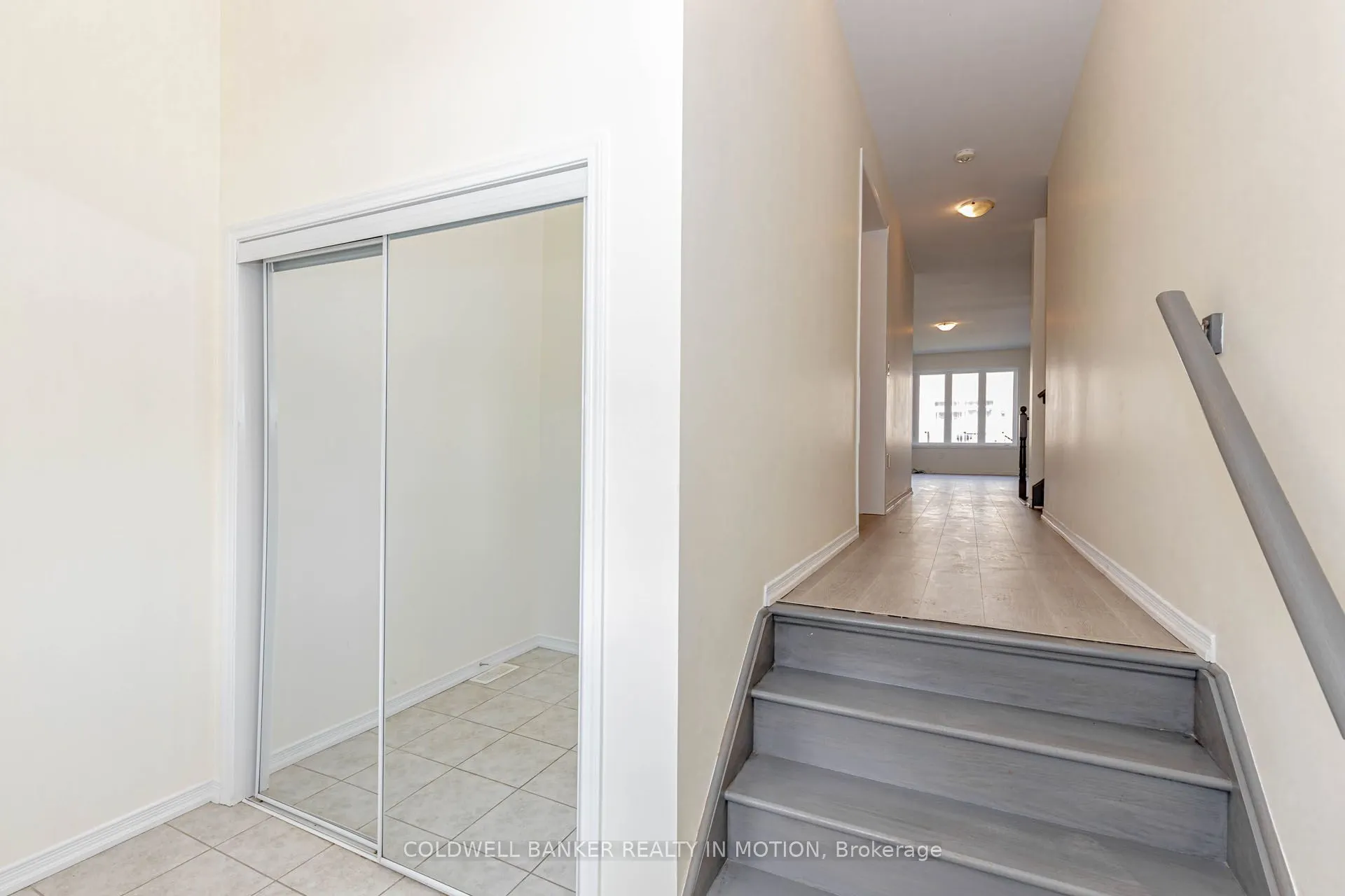6 ALEXANDRA Drive