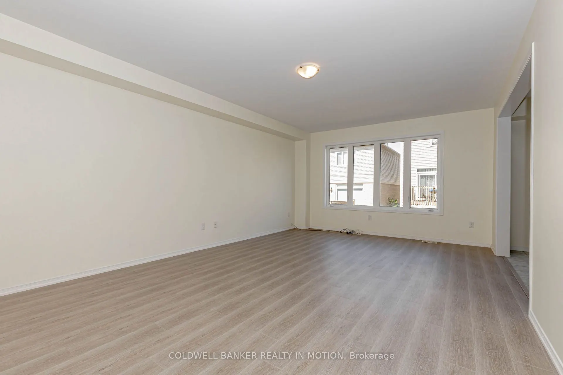 6 ALEXANDRA Drive