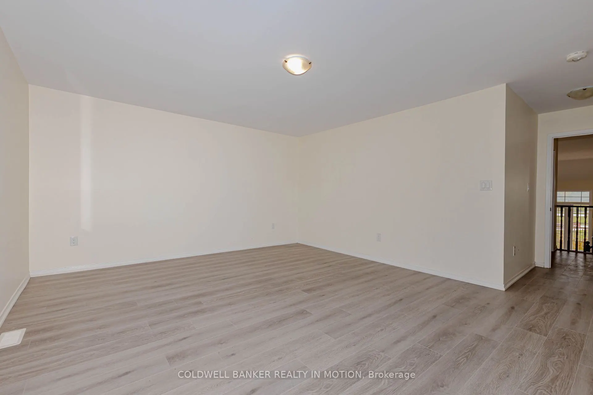 6 ALEXANDRA Drive
