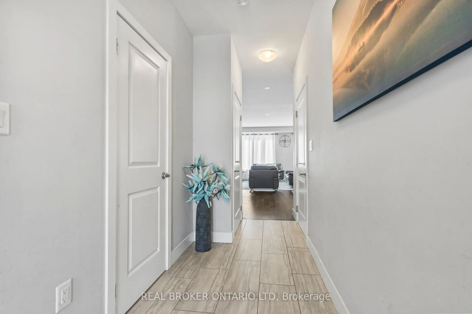 1960 DALMAGARRY Road, #43