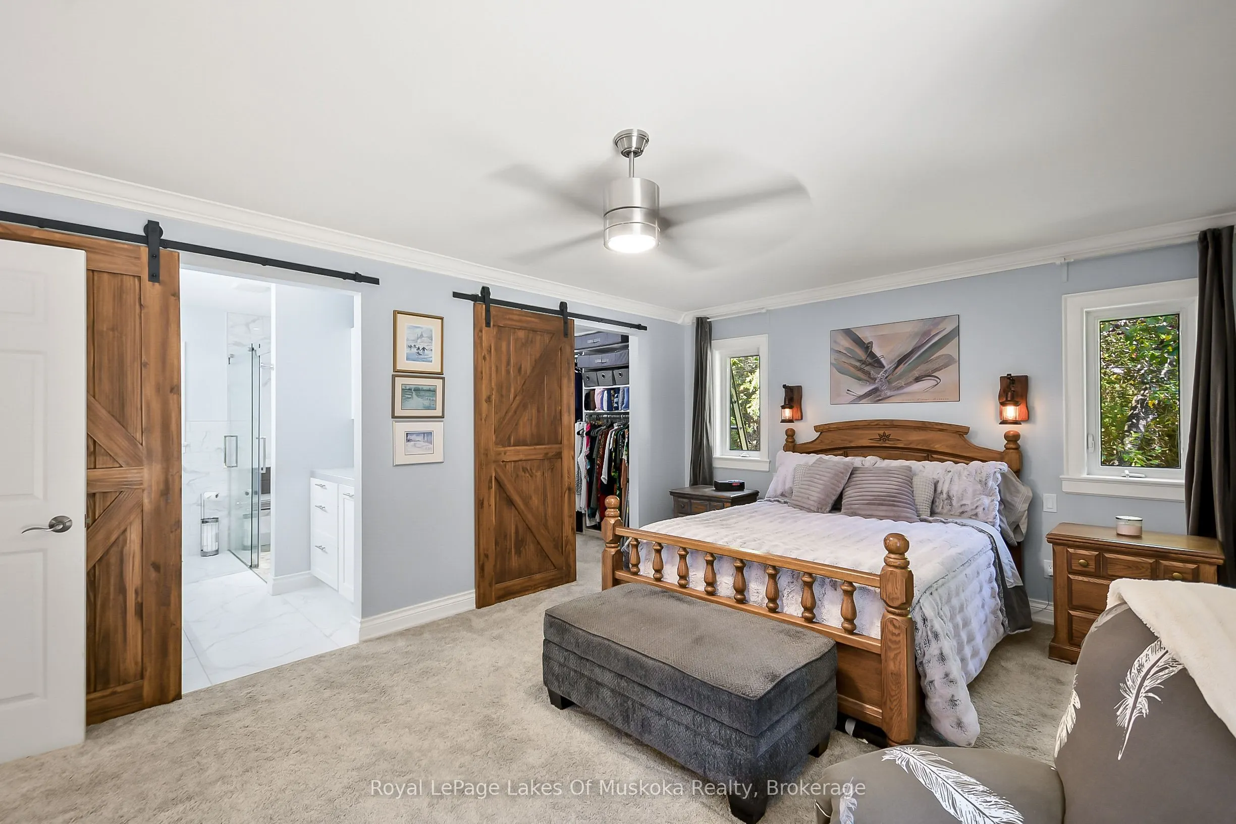 2 Leslie Drive W