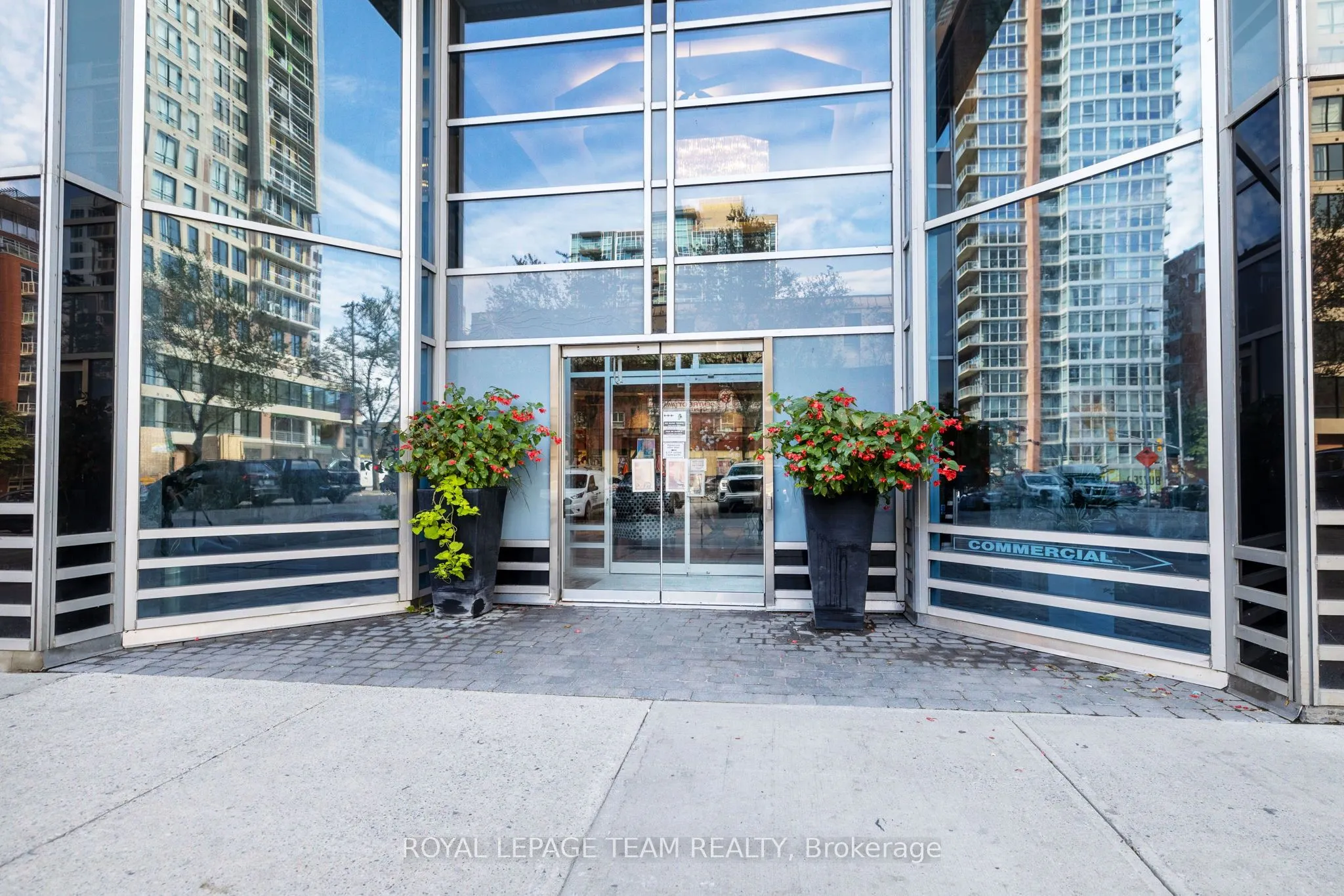 160 GEORGE Street, #905