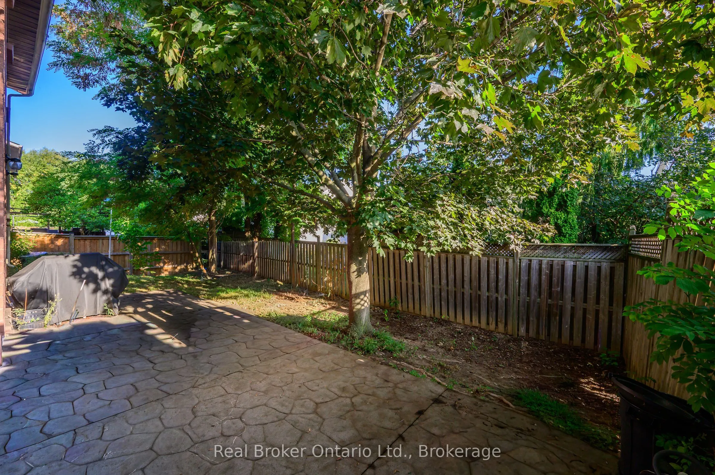 10 Jeanette Avenue